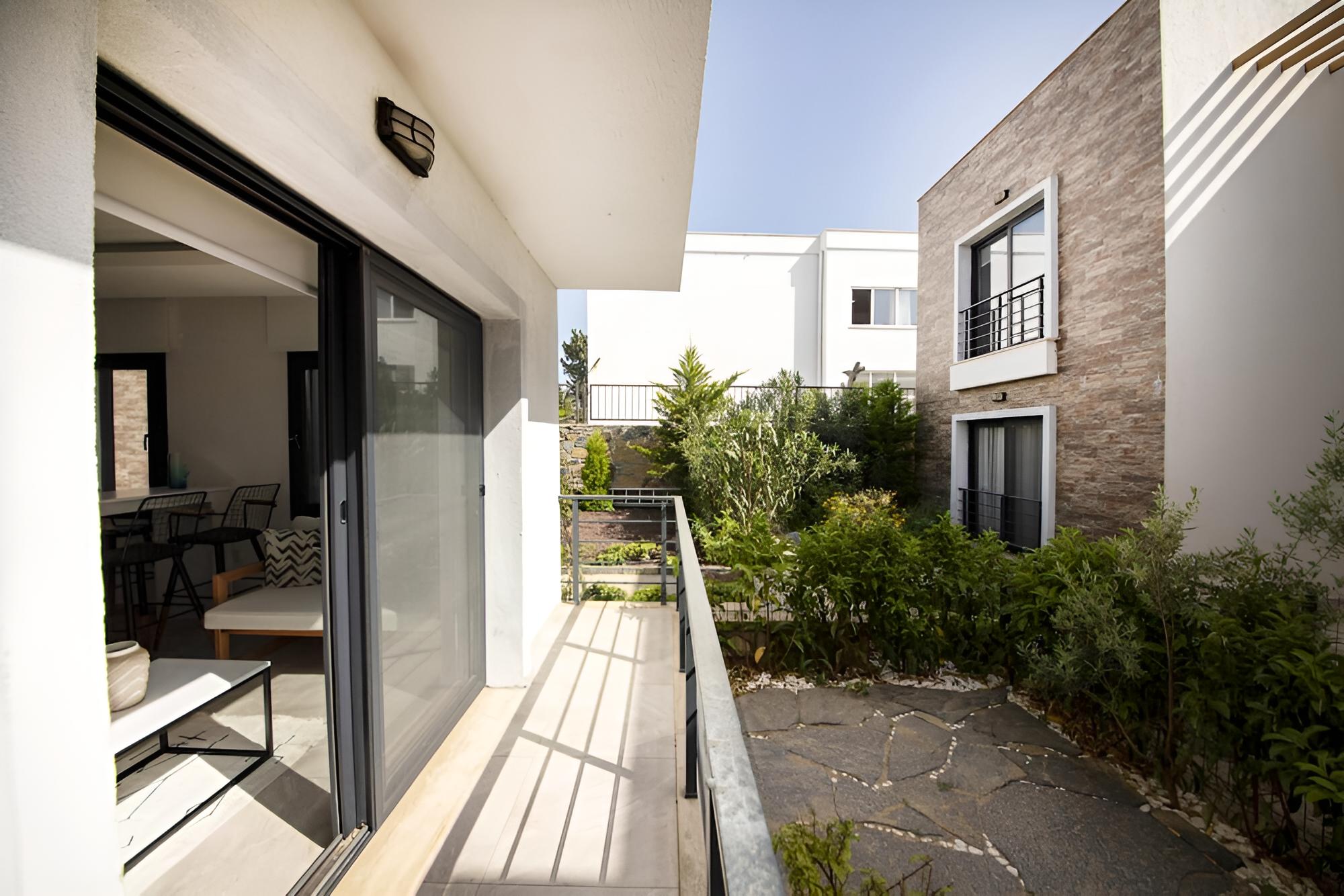 House With Balcony 1 Min to Beach in Bodrum view 3