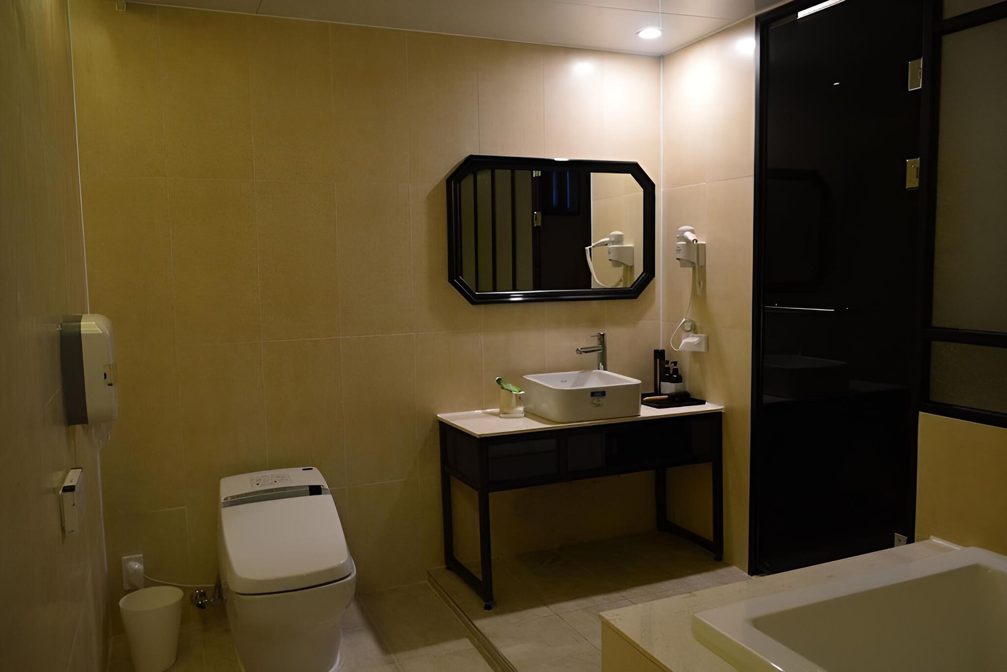 Busan Deokcheon 2heaven Hotel