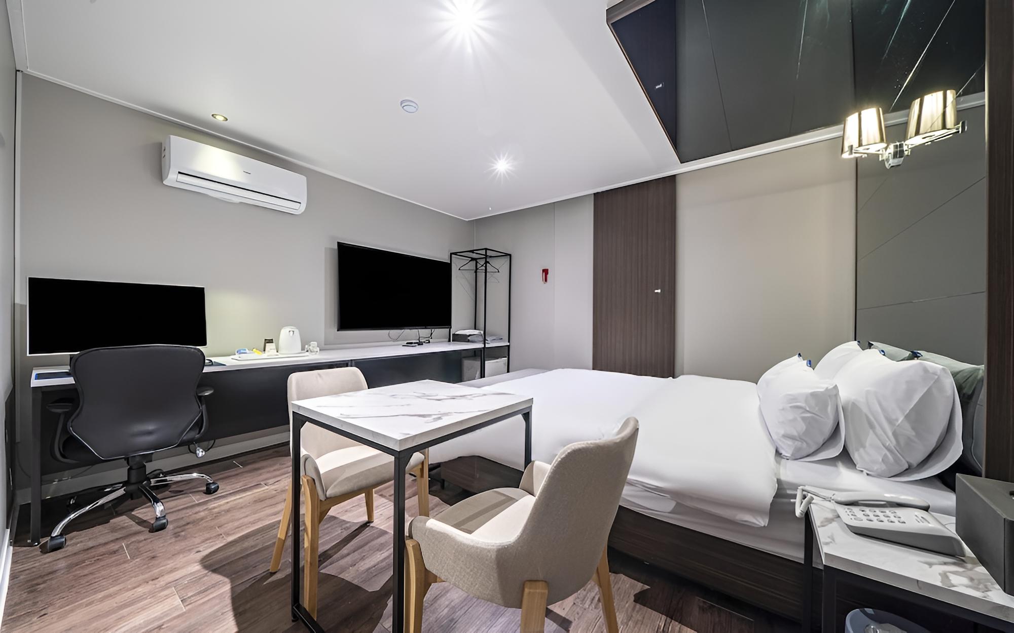 Wolgot Hotel Yeon view 5