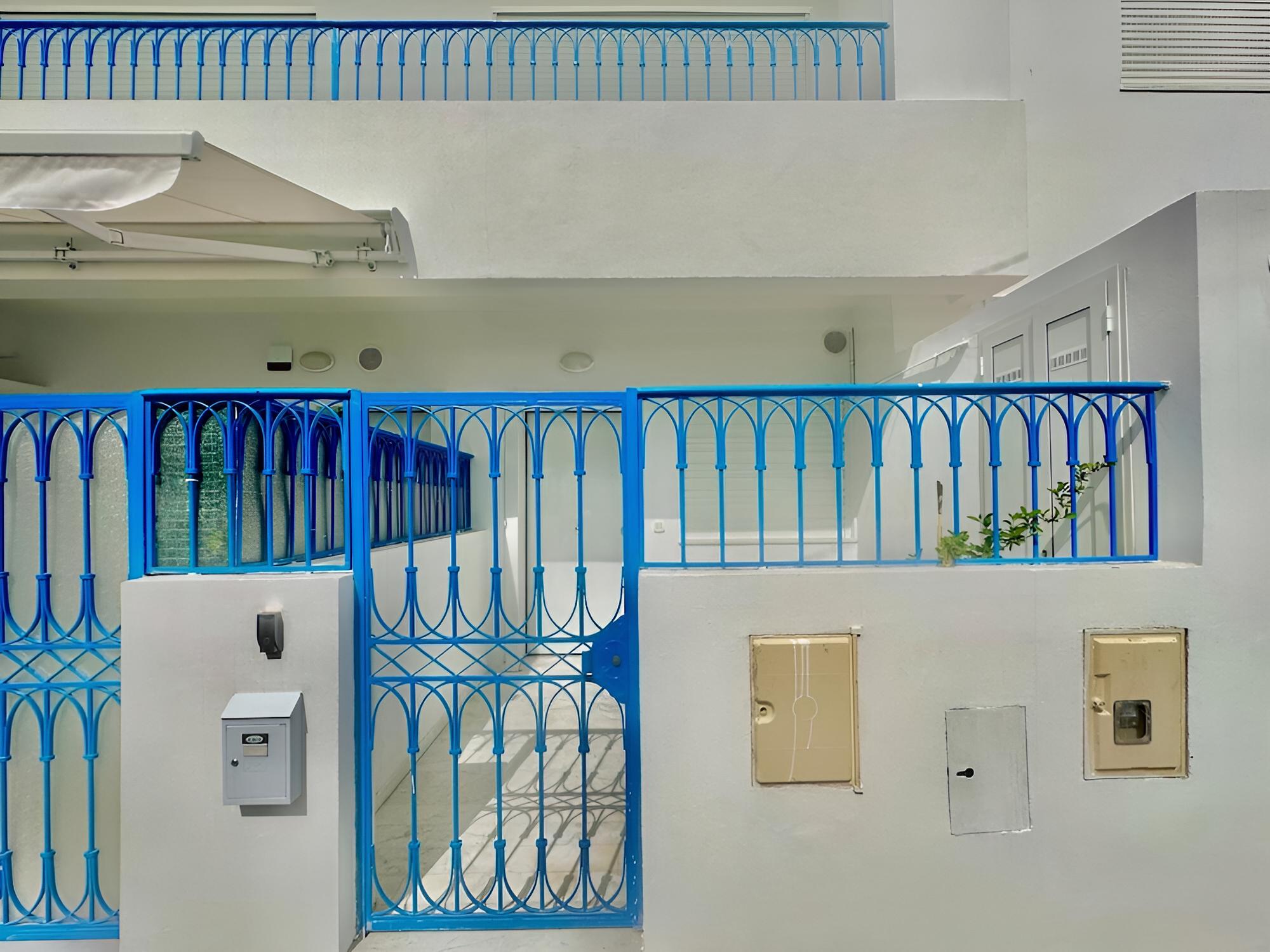 Amilcar Brand new 1bd With Terrace