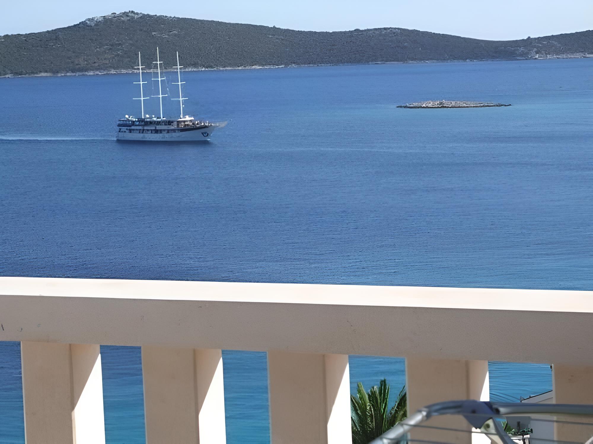 Mer - 10m to the Beach - A1 view 4