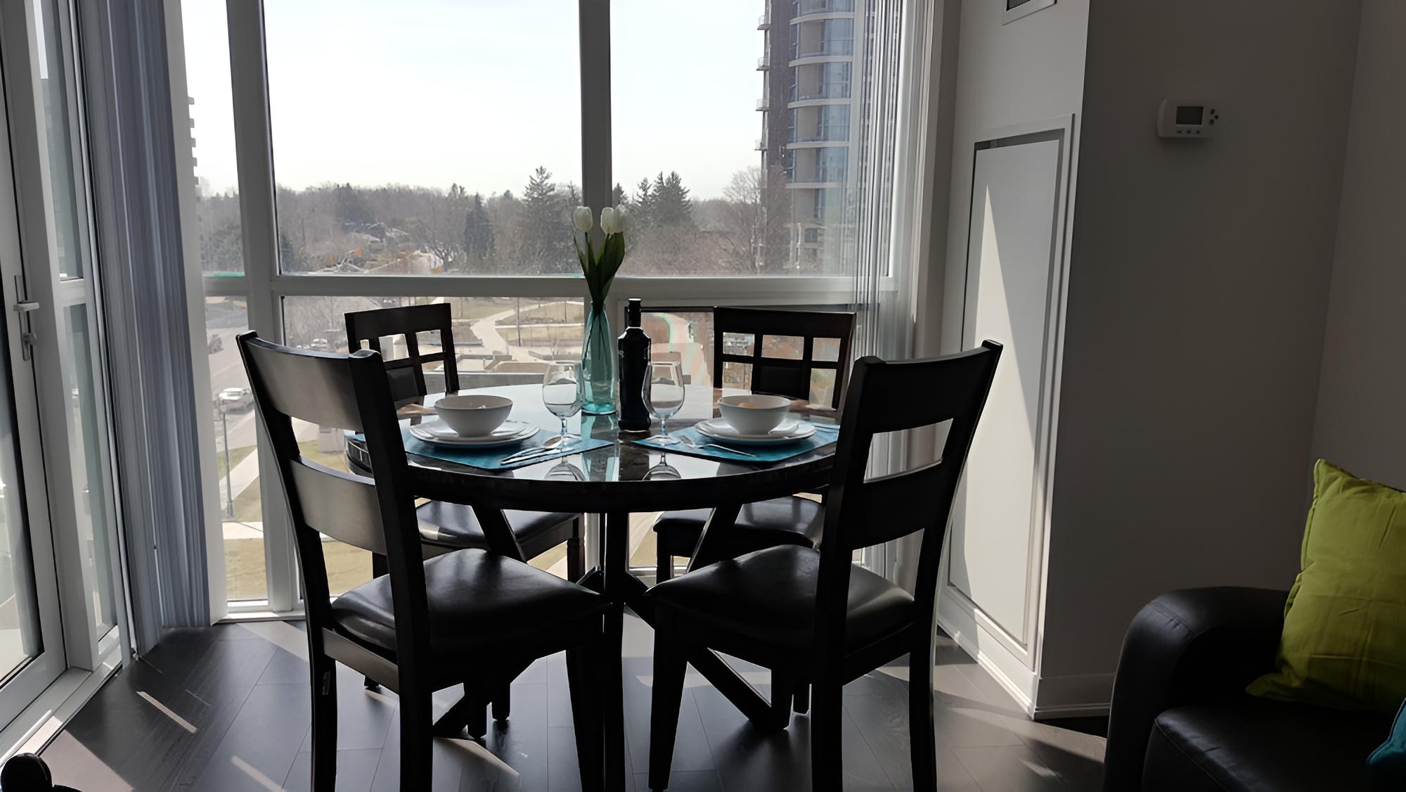 Kashaneh at North York Center