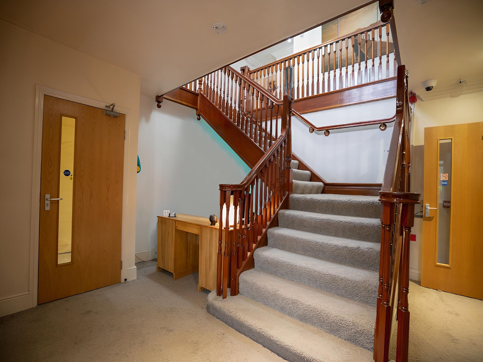 OakCroft GuestHouse Manchester Airport