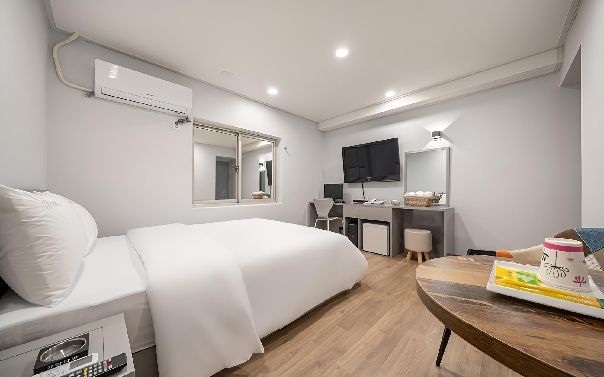 Suwon SR Hotel view 4