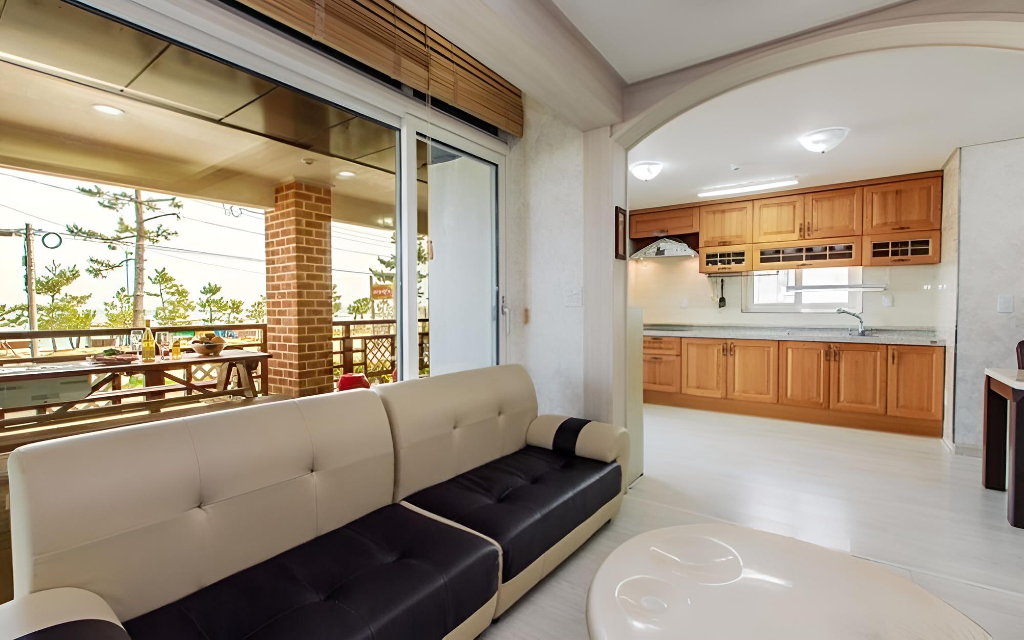 Yangyang Marepino Pension