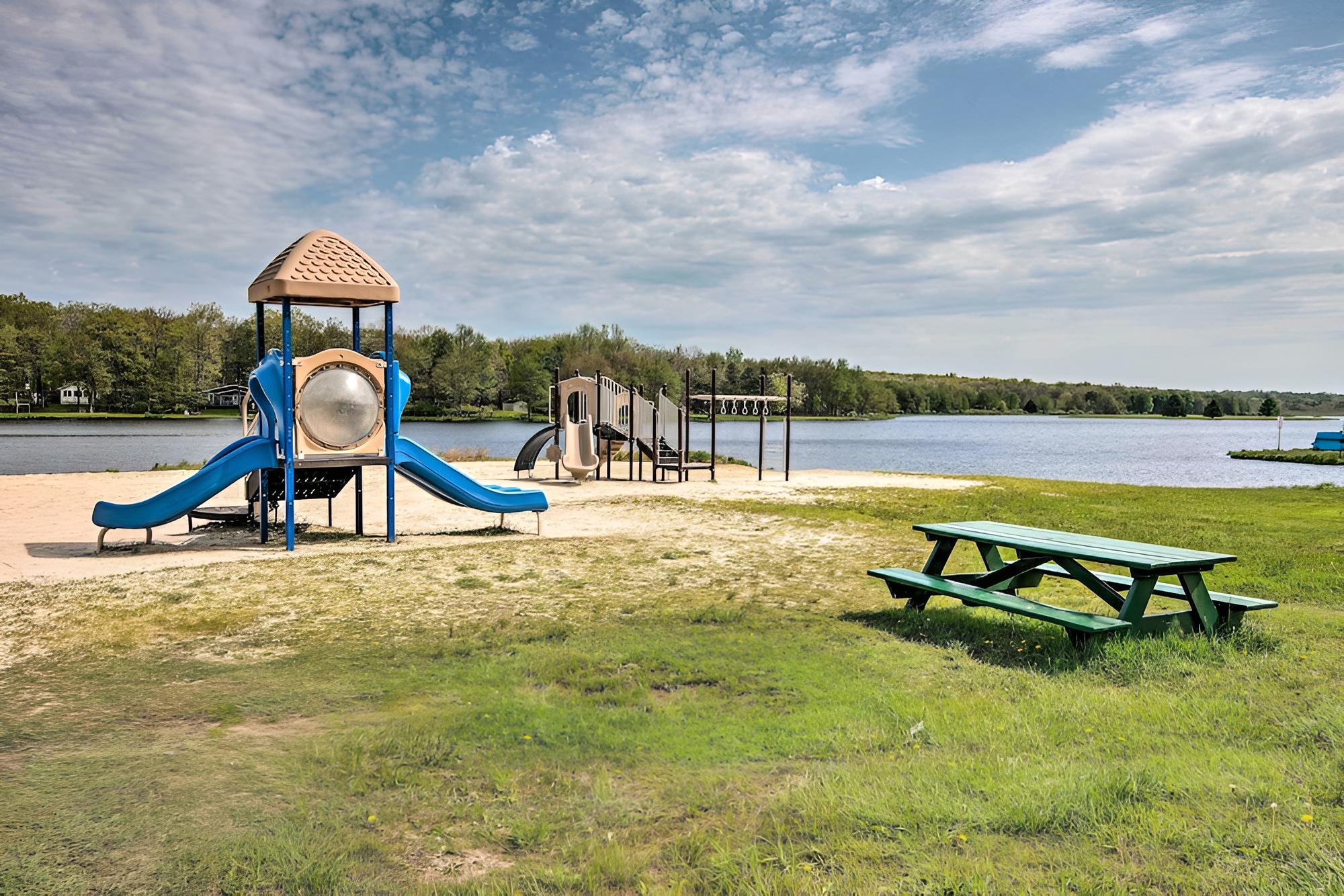 Family-friendly Home w/ Hot Tub & EV Charger!