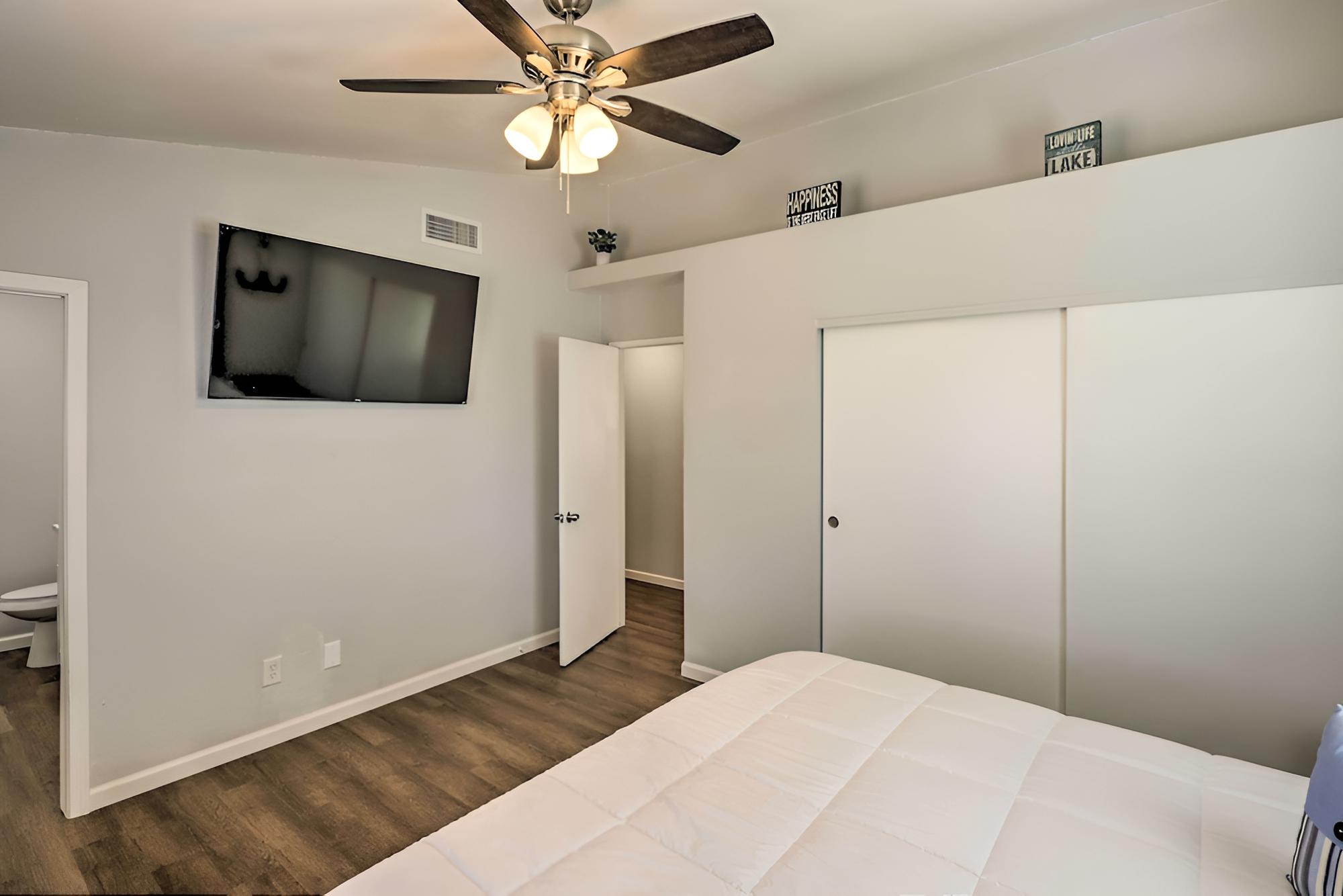 Bullhead City Home, Steps to Colorado River!