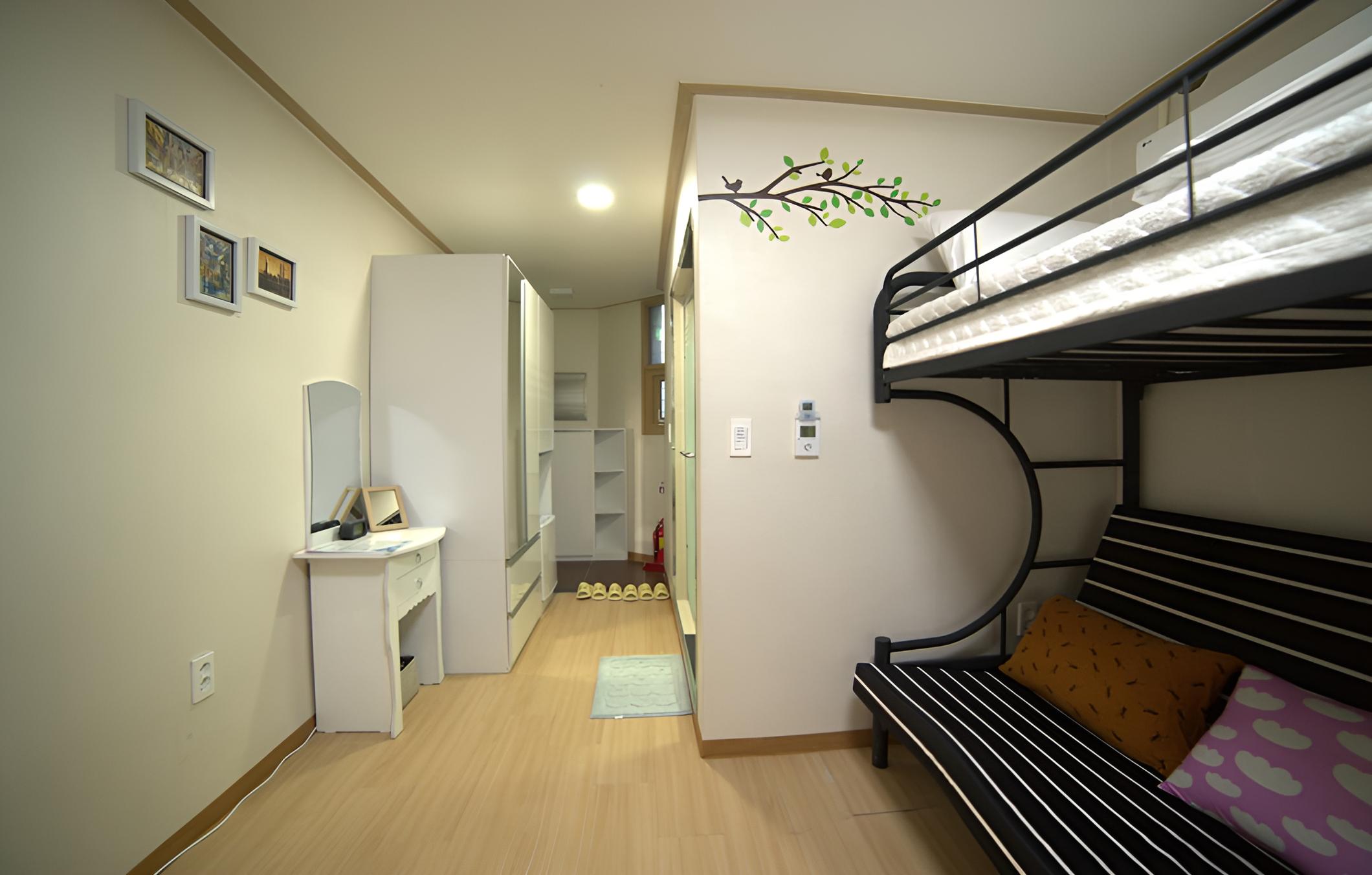 Cozybox Guesthouse
