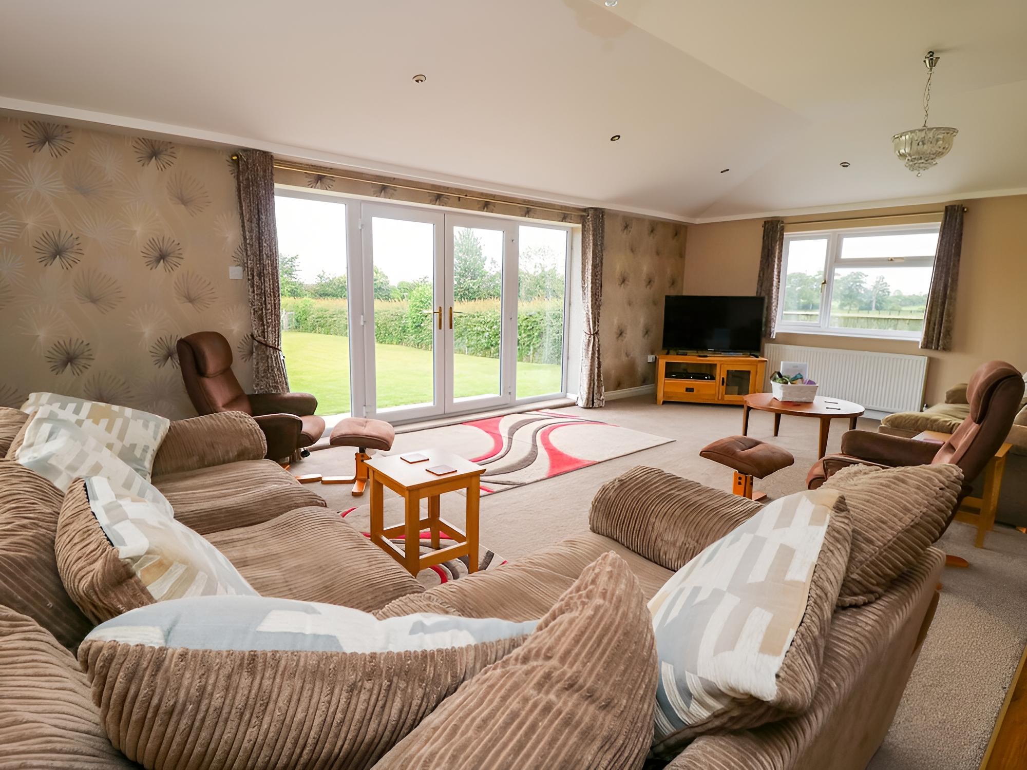 Pinfold View