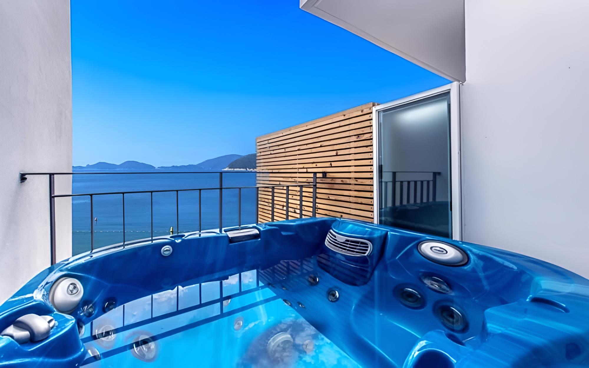 Geojedo Blue Hill Pension