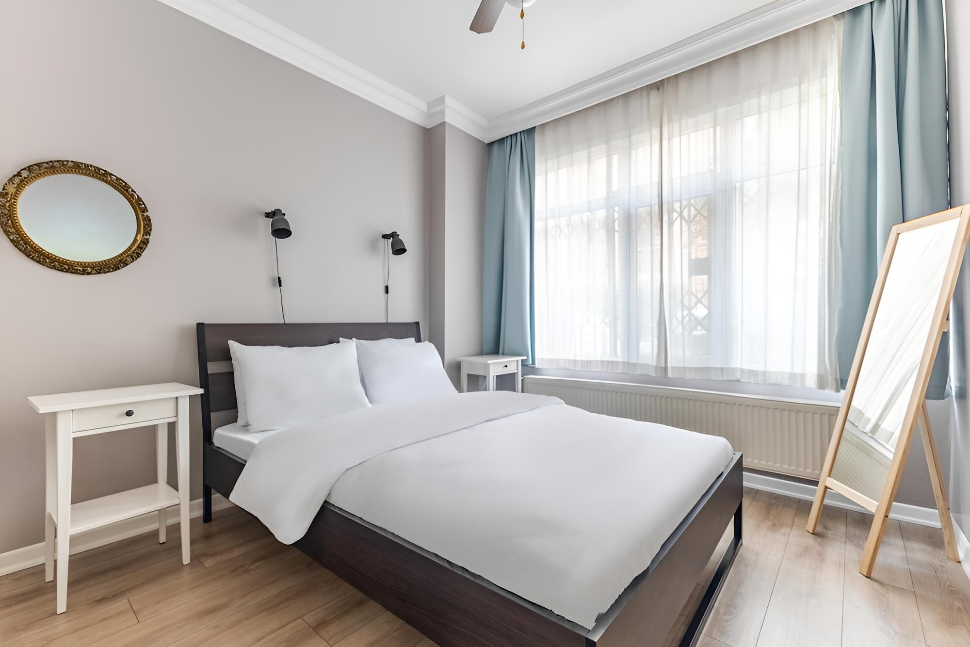 Comfortable House With a Cute Backyard in Kadikoy