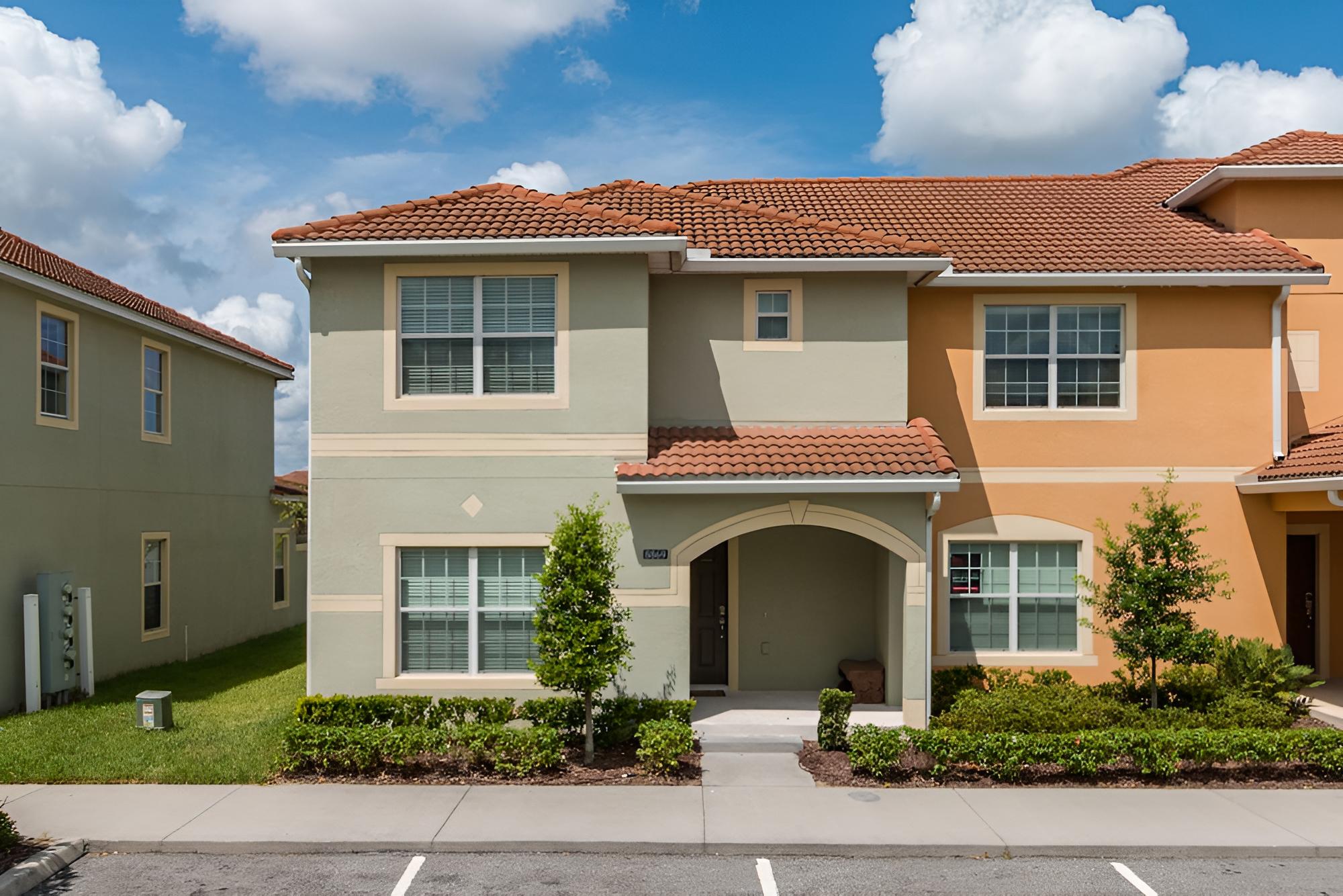 Paradise Palms 8869