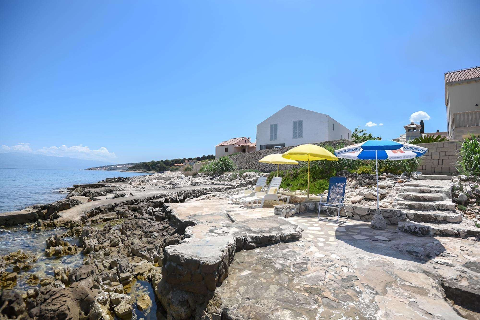Maja - 50 m From Beach - A1