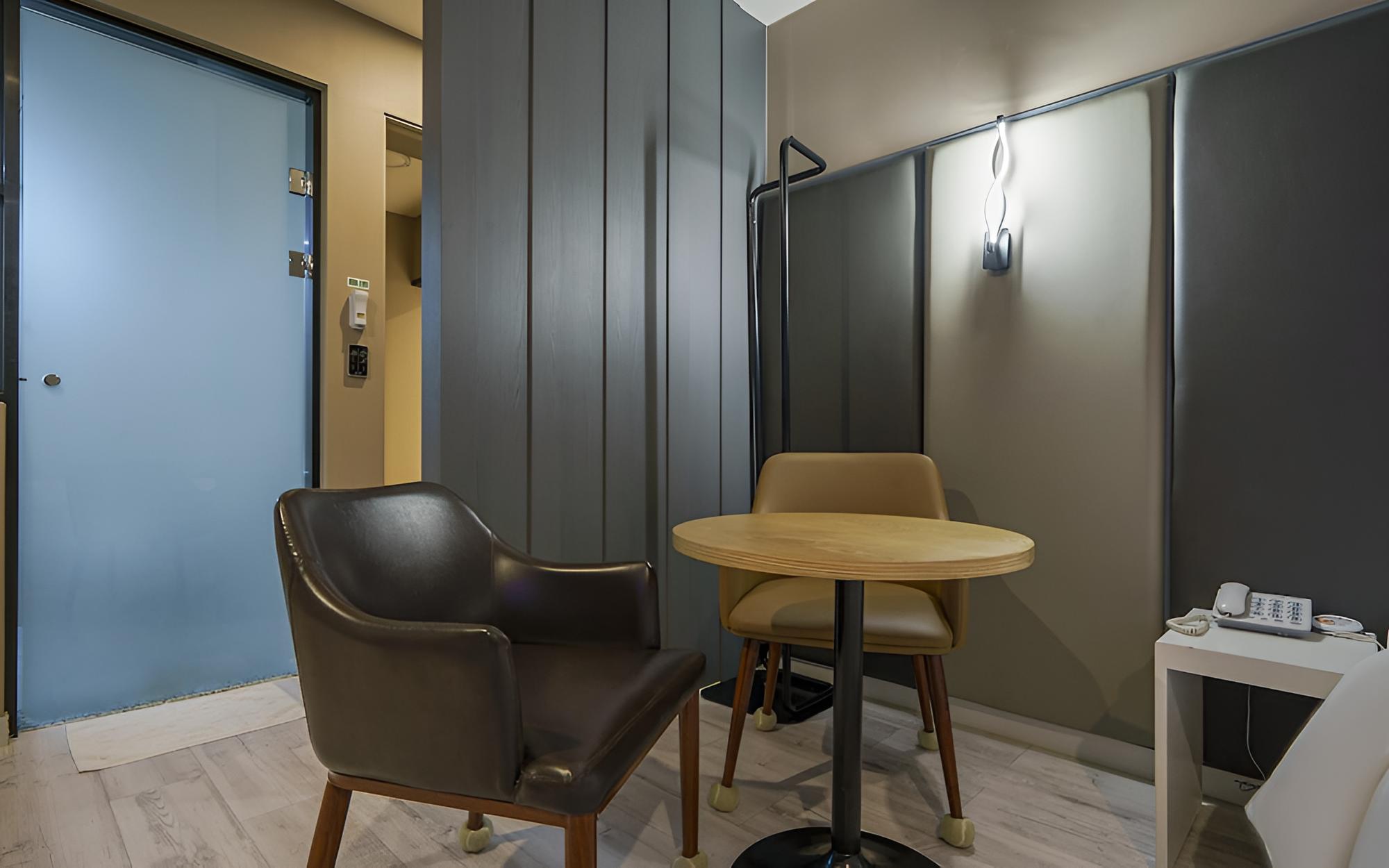 Changwon Myeongseodong Hotel Laon