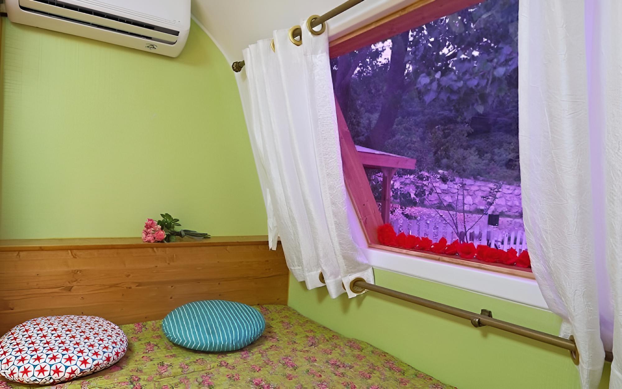 Gyeongju Roselia Pension