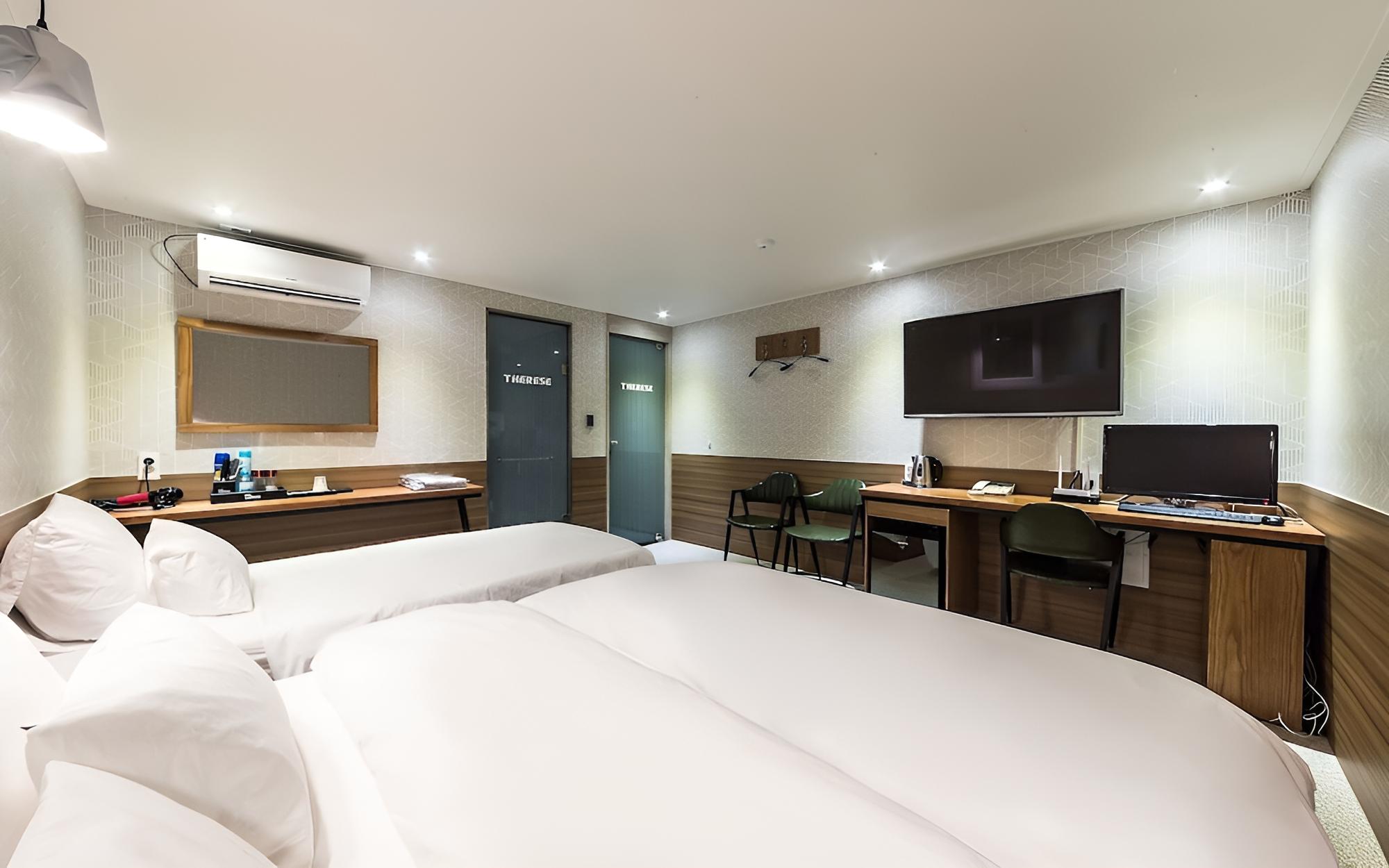 Sincheon Therese Hotel