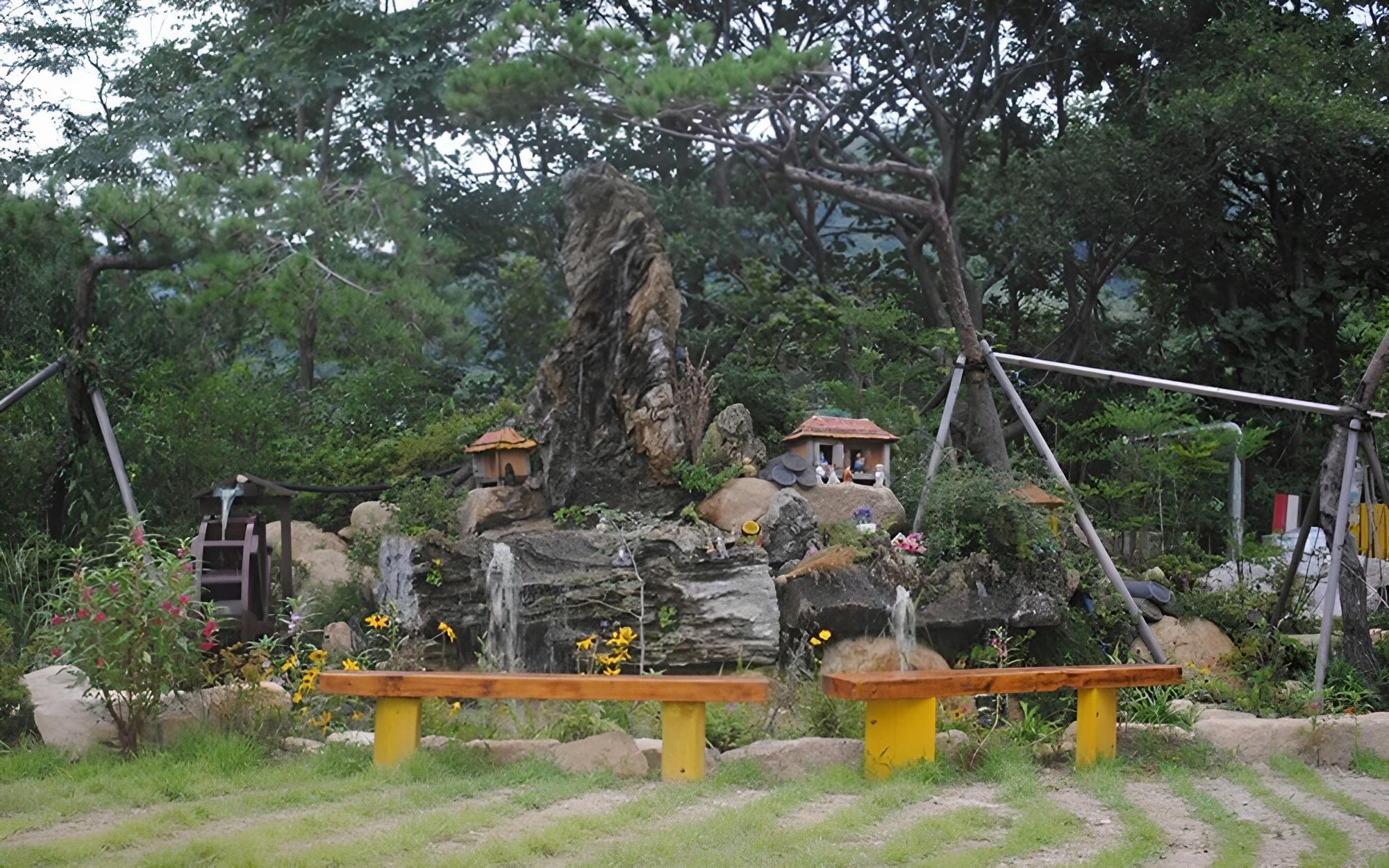 Photo 10