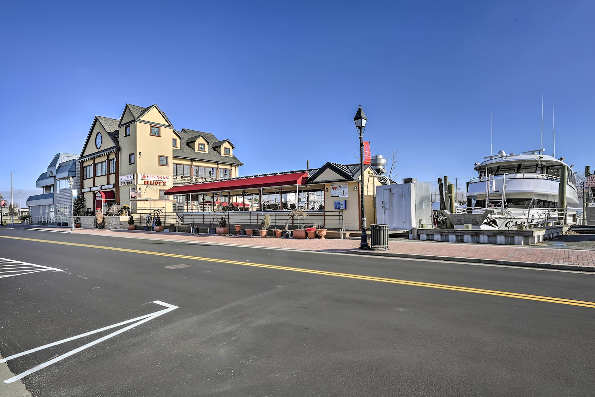 Freeport Guesthouse - Walk to Nautical Mile!