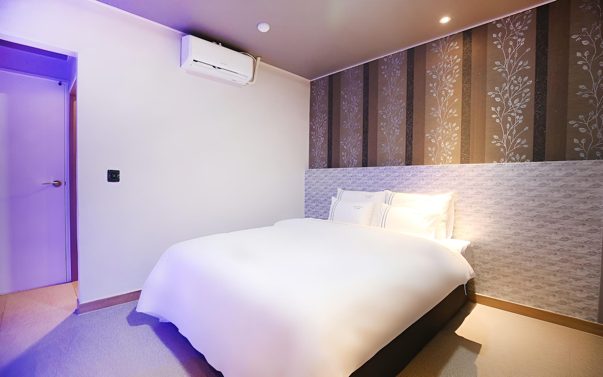 Jecheon Cheongpung Bali Hotel view 5