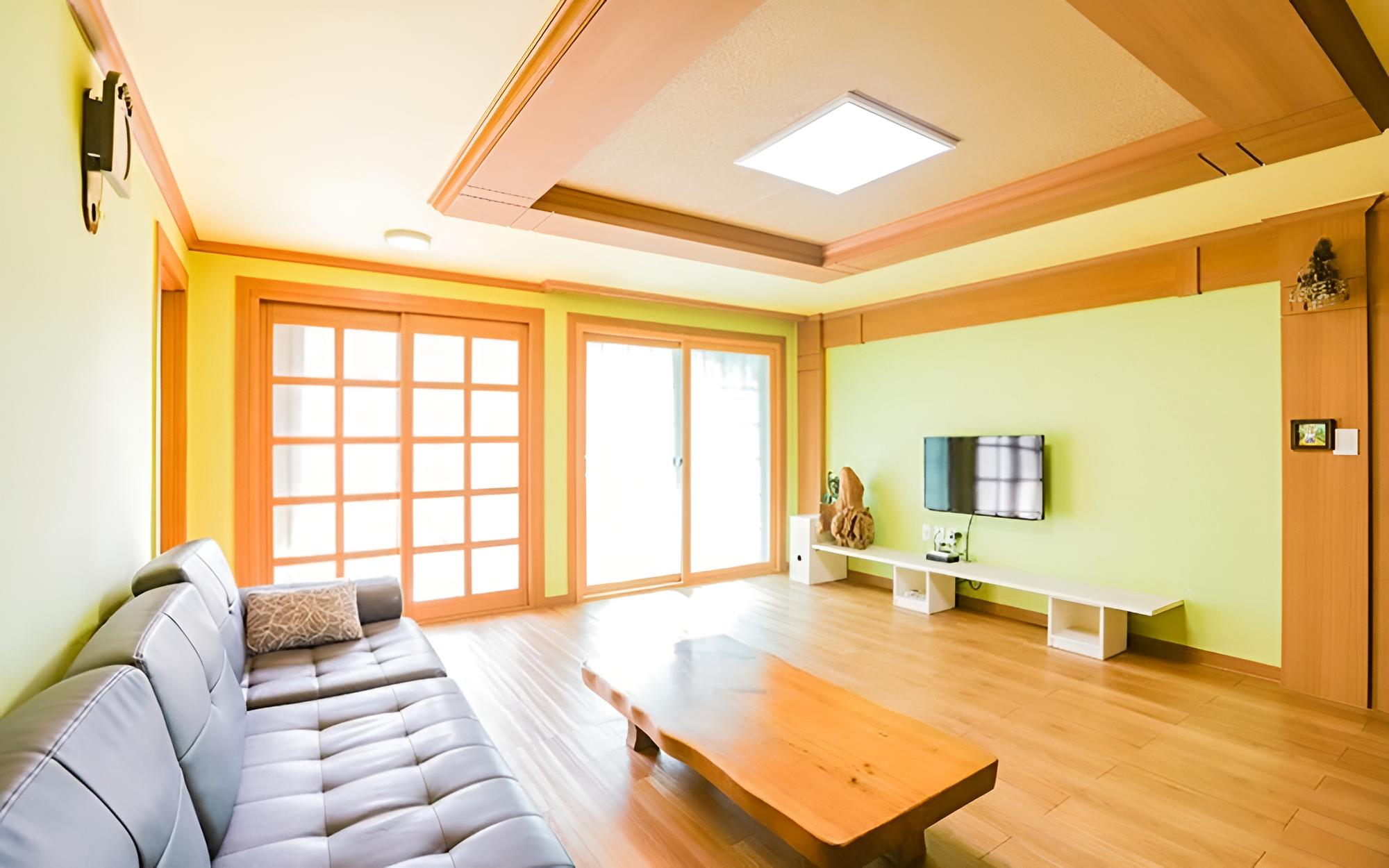 Tongyeong Santa Lucia Pension