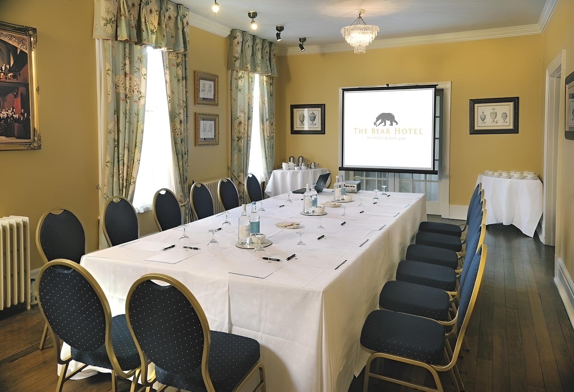 Devizes Vacations - The Bear Hotel - Property Image 28