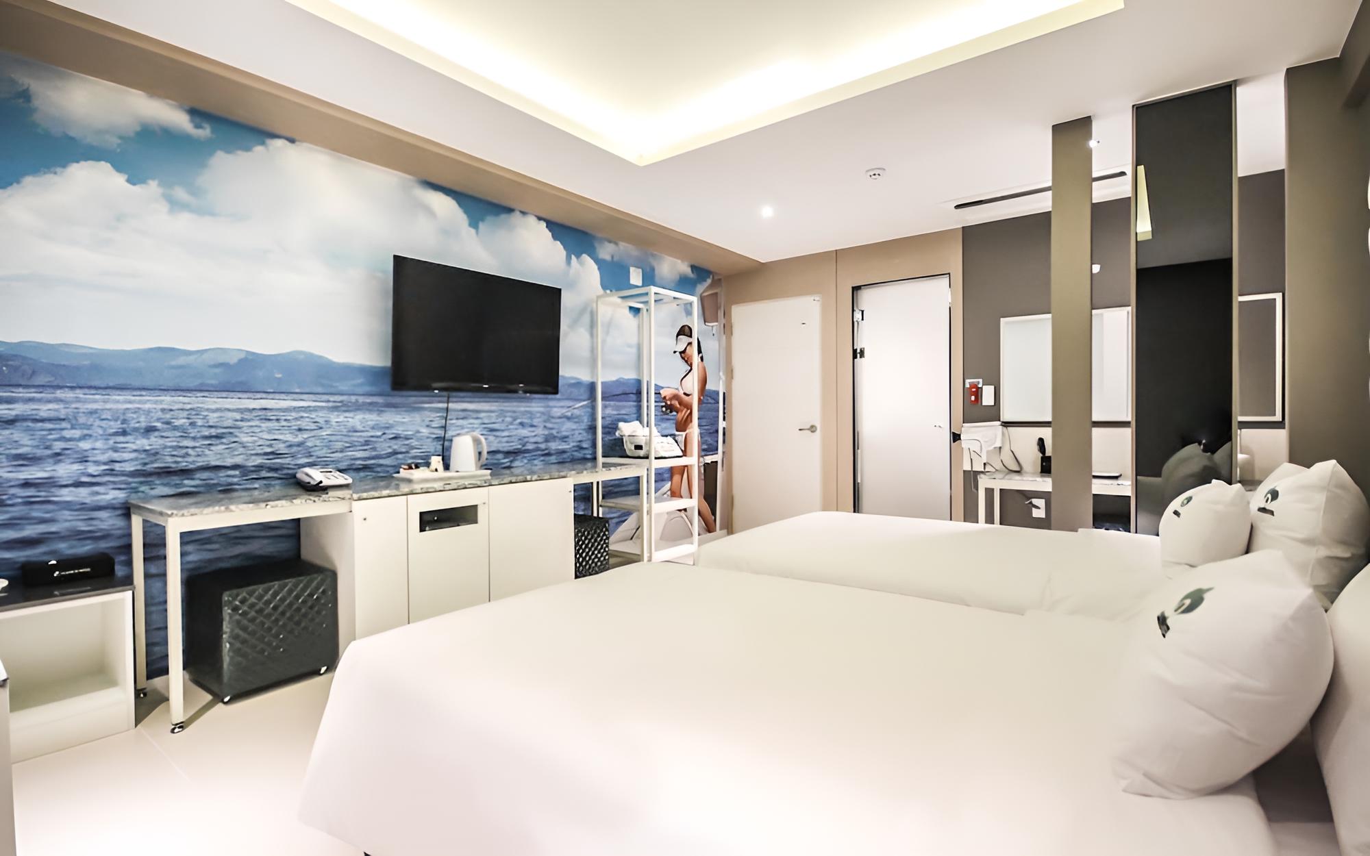 Yeongdeok Gangguhang Cloud Hotel view 5