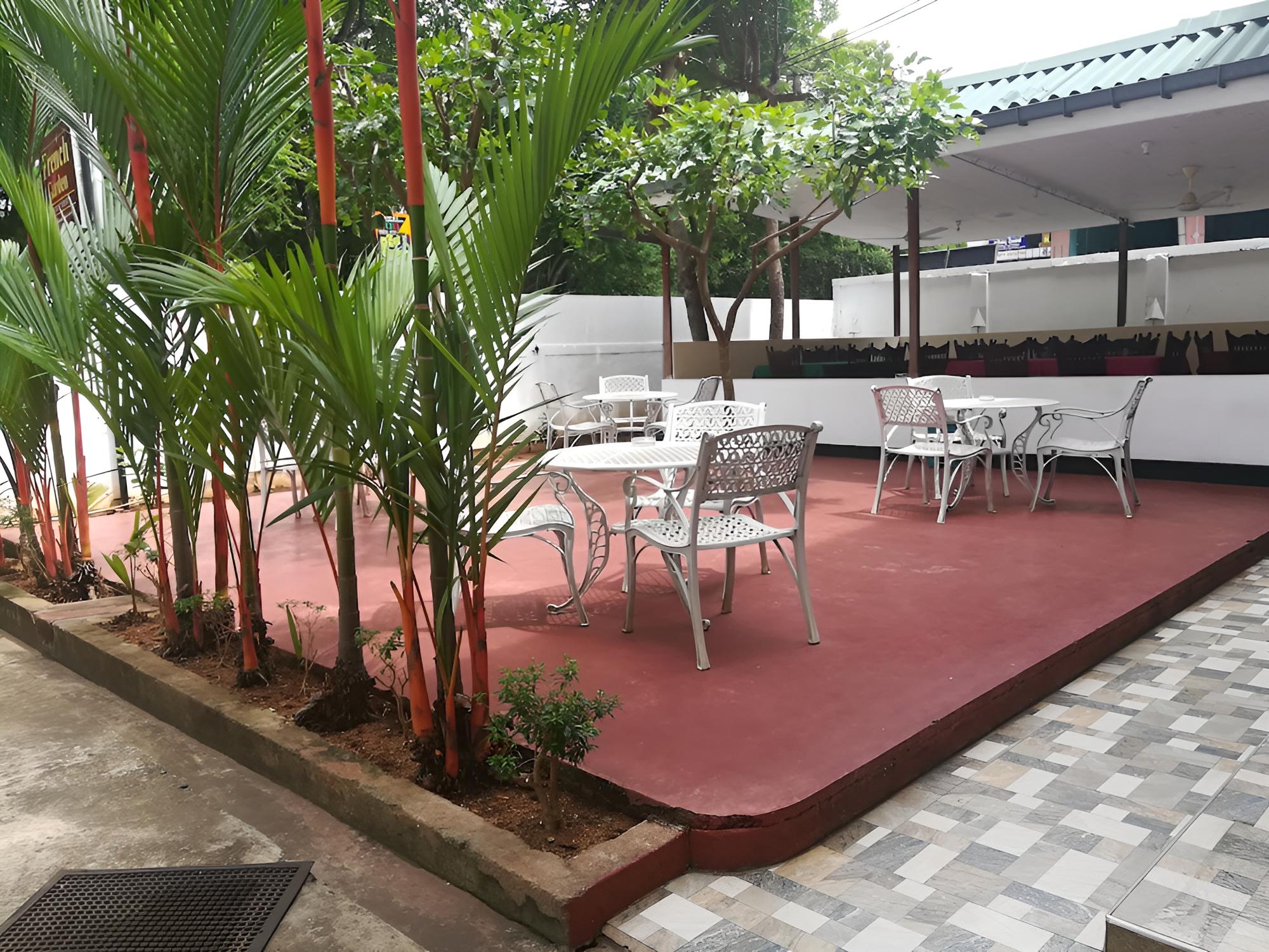 French Garden Tourist Rest