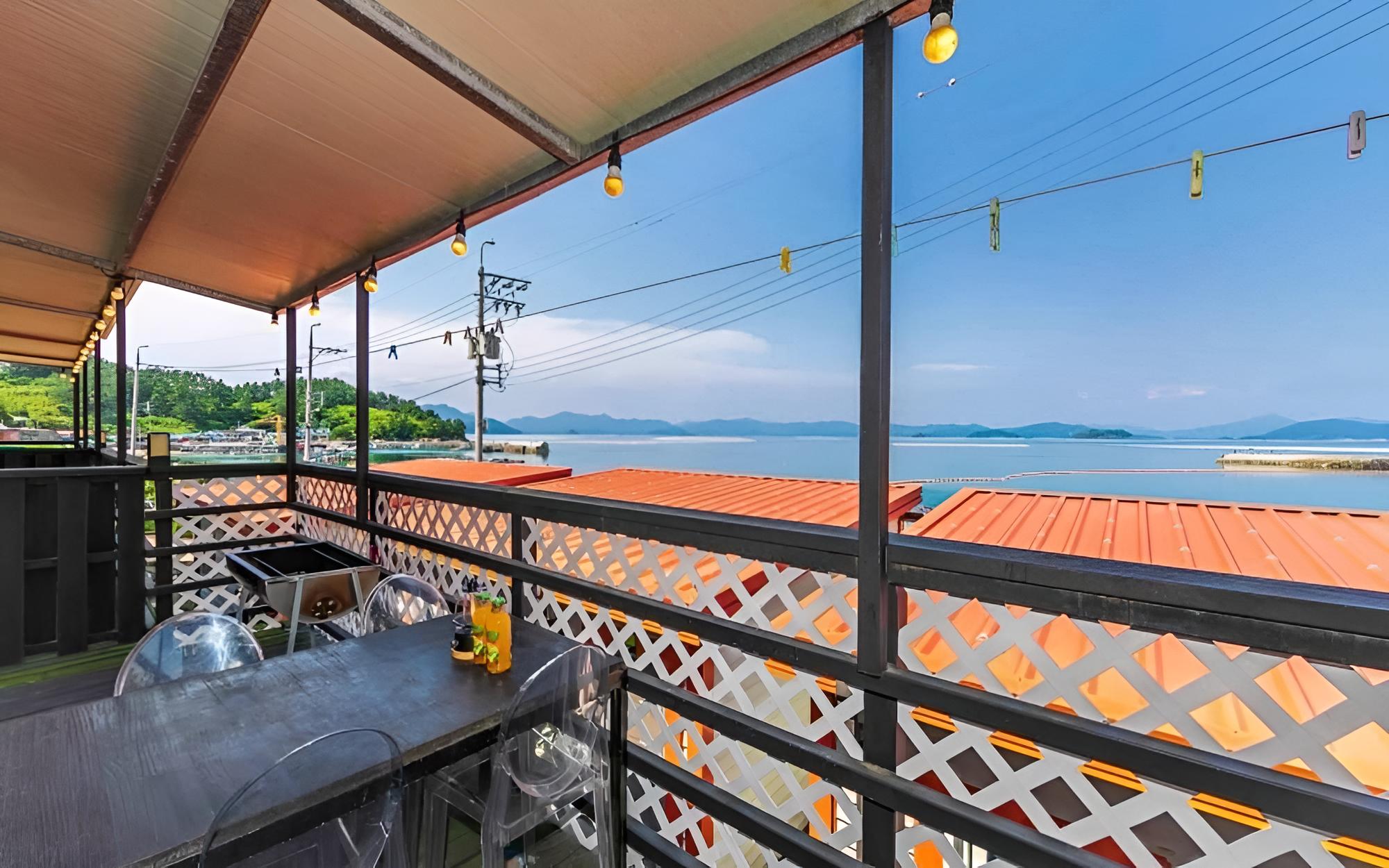 Tongyeong Saryangdo Don Quixote Pension view 5