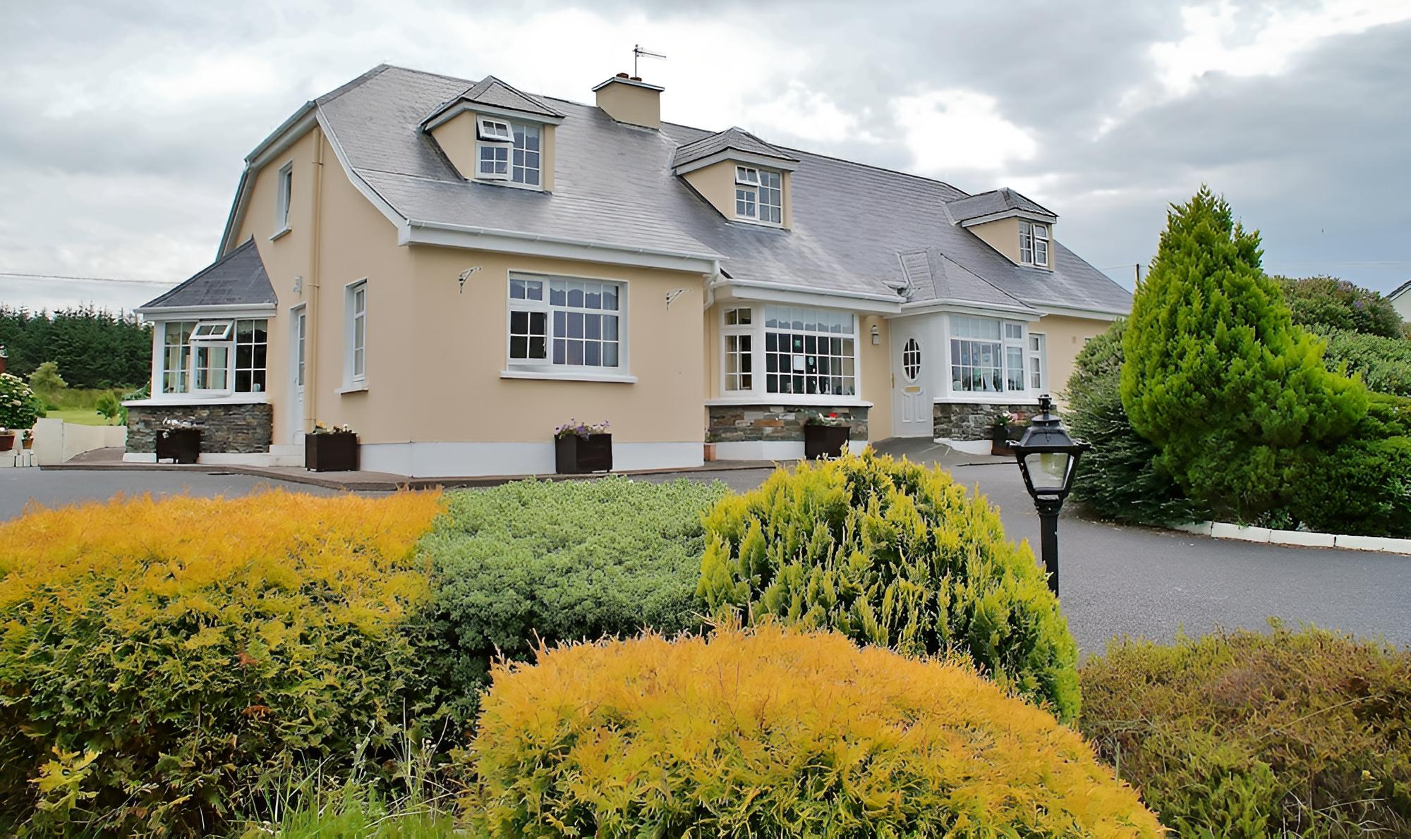 Strand's-End House