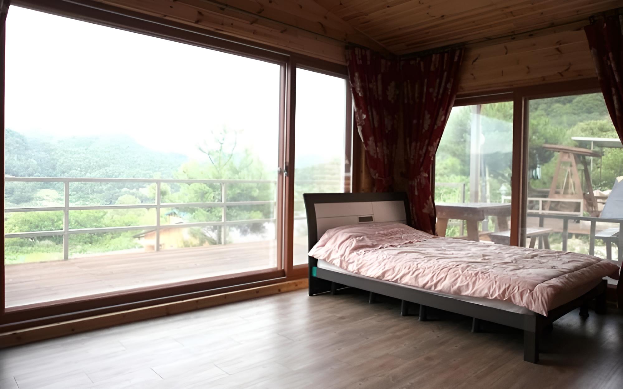 Photo 34