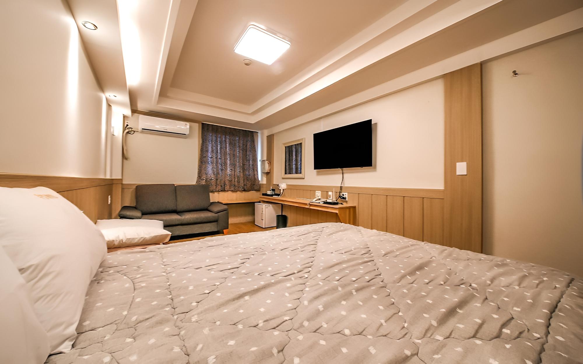 Donghae Buyeong Motel