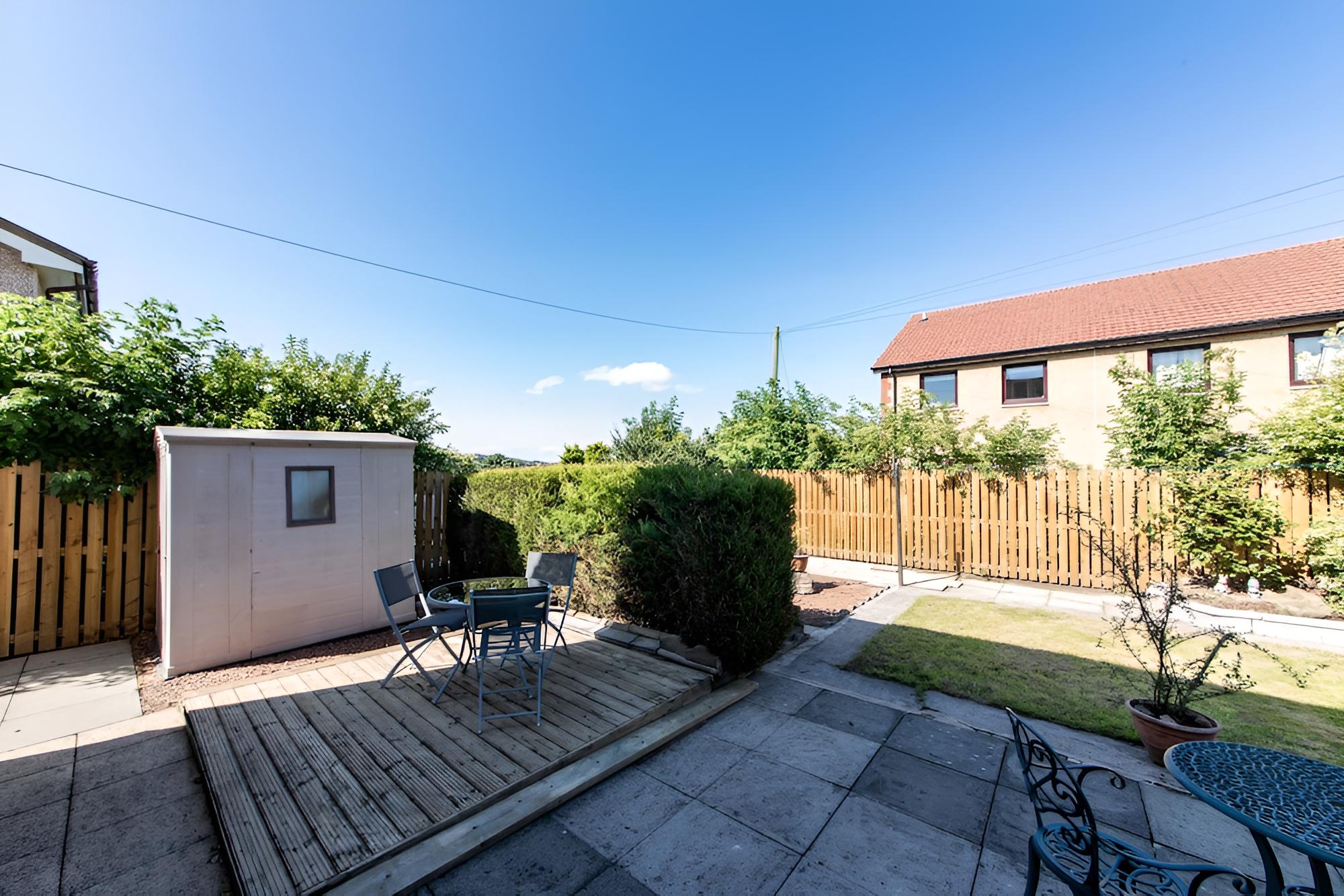 Empty2occupied Family Home in Craigour Terrace With Driveway & Garden view 2