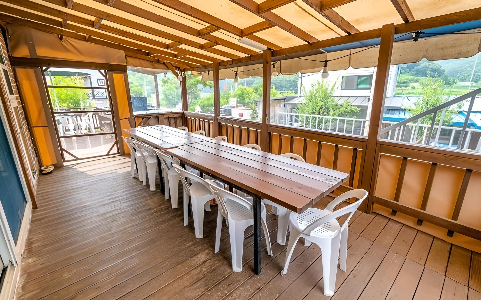 Paju Sandle Pension