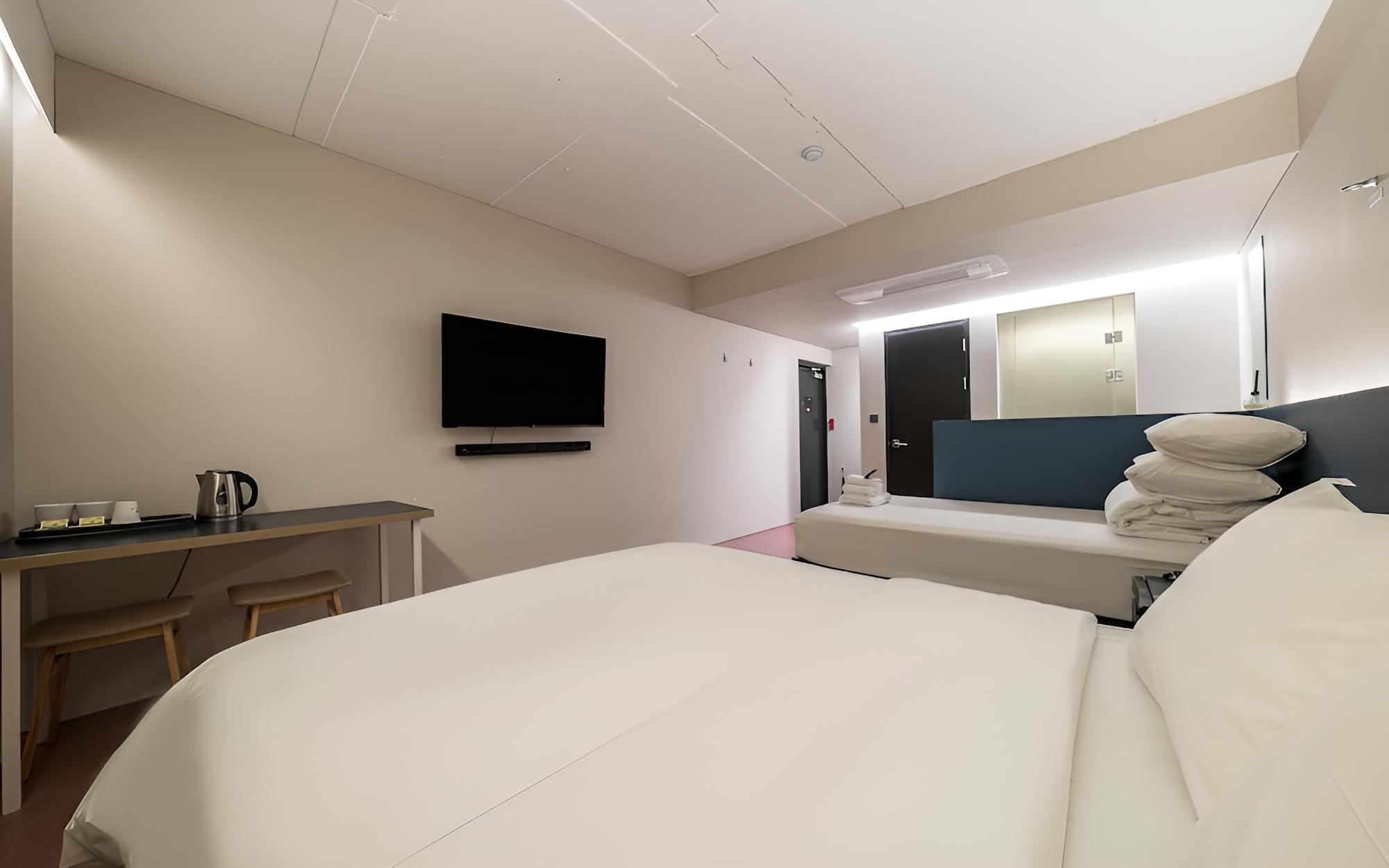 Cheonho Hotel H view 5