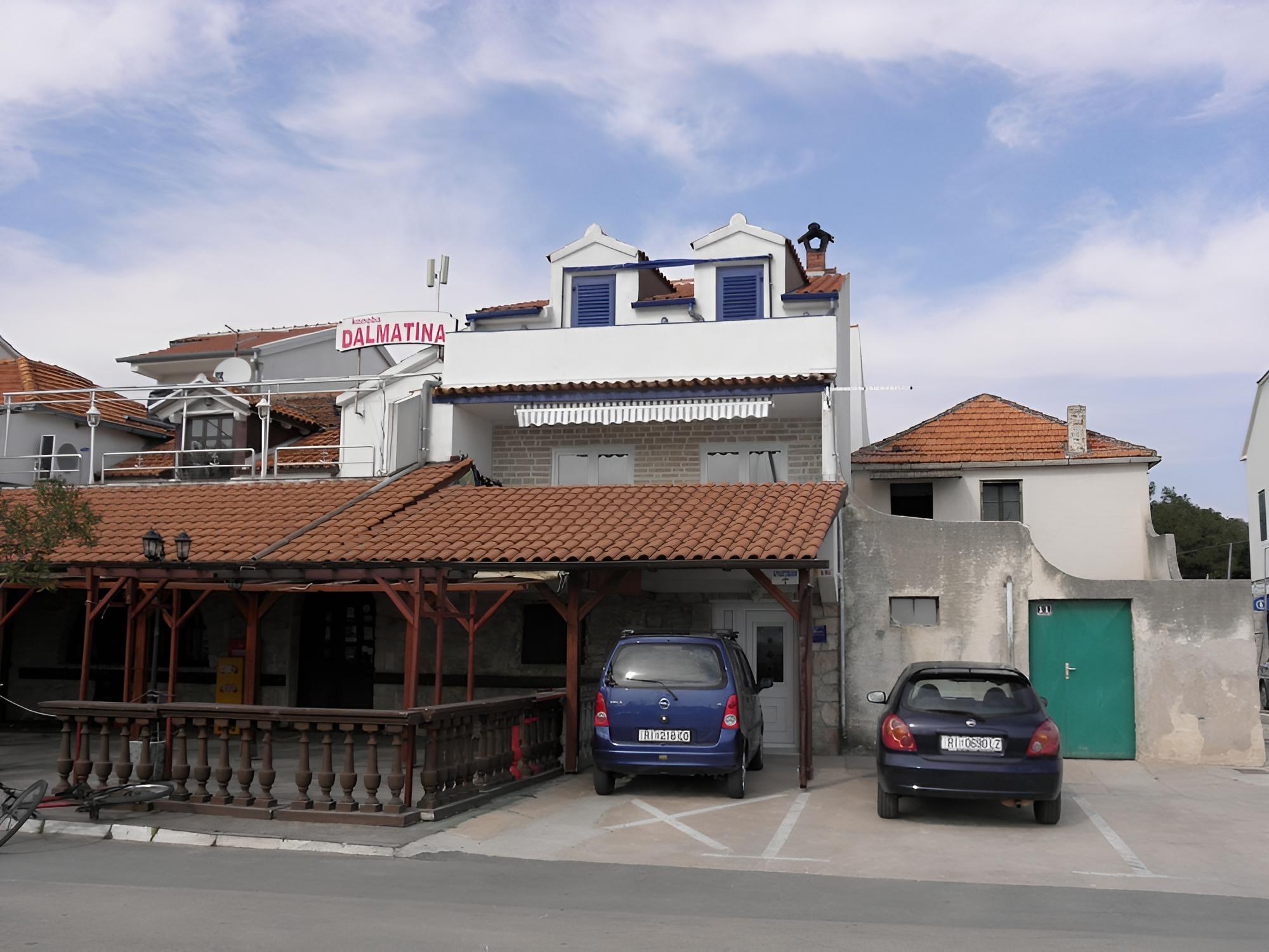 Mar - 10 m From sea - A1