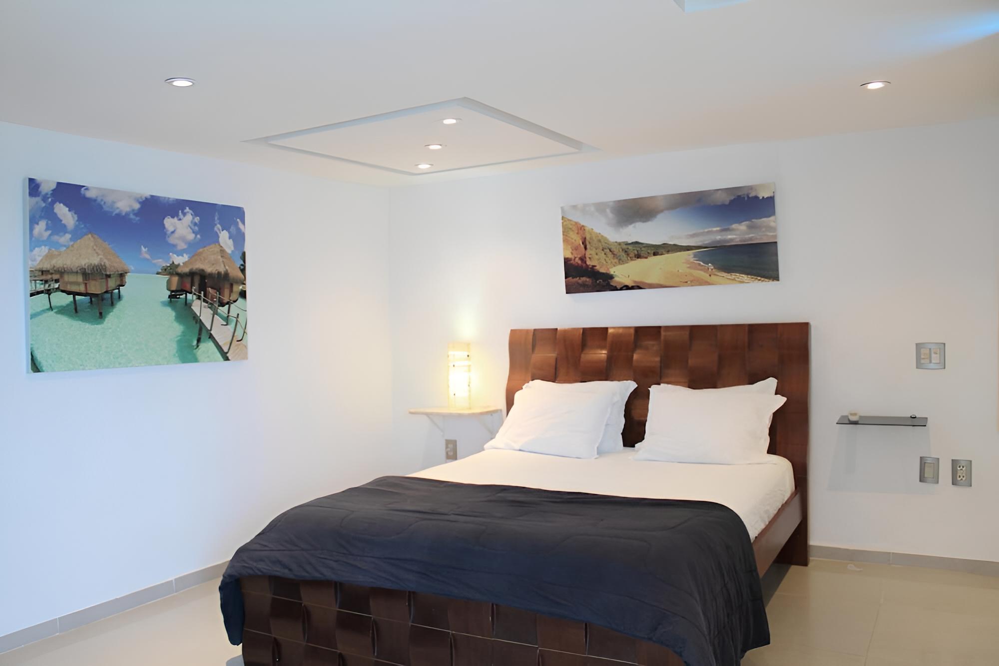 Pineapples F27 Copacabana Penthouse and Pool