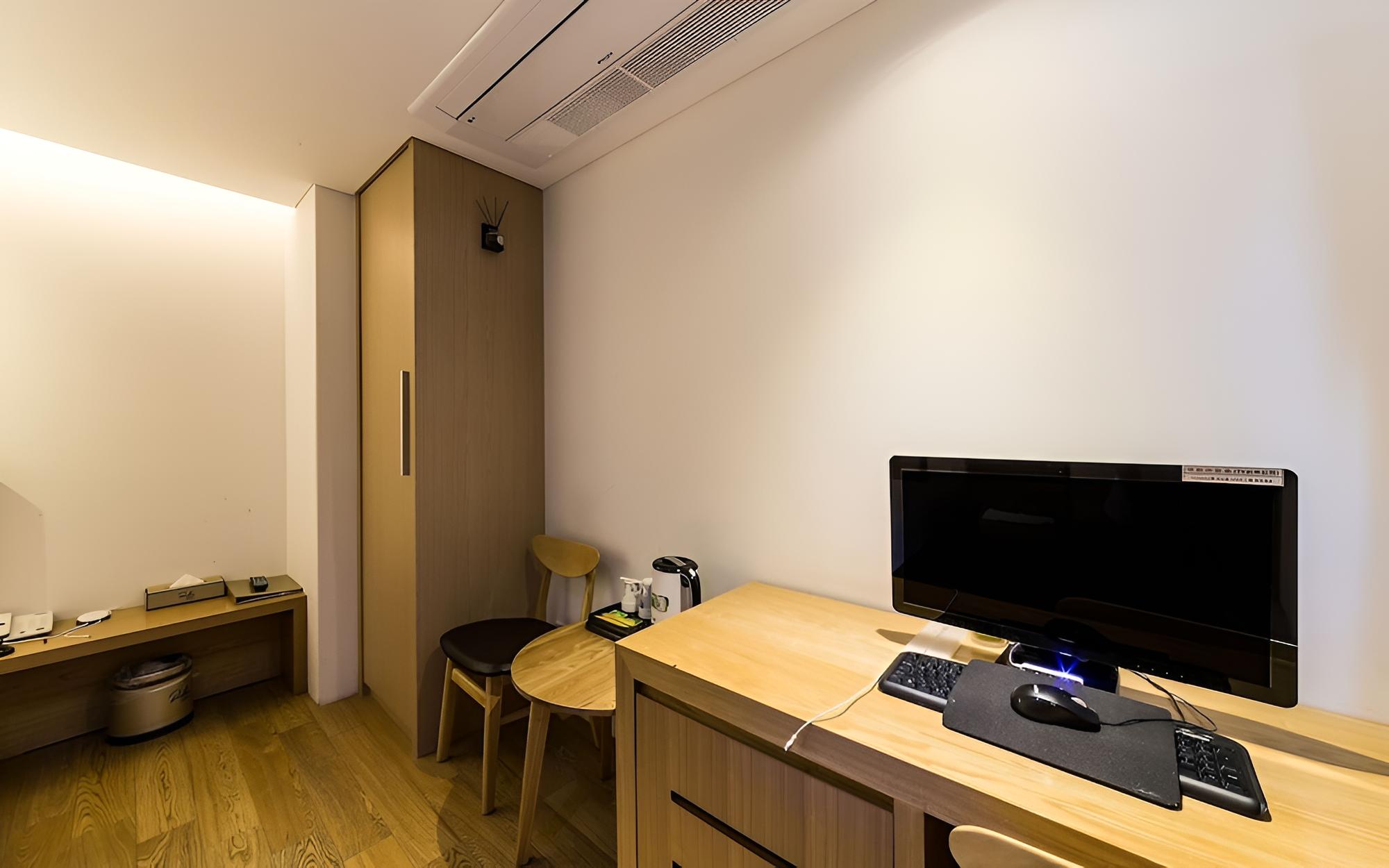 Incheon Ali Suite Hotel
