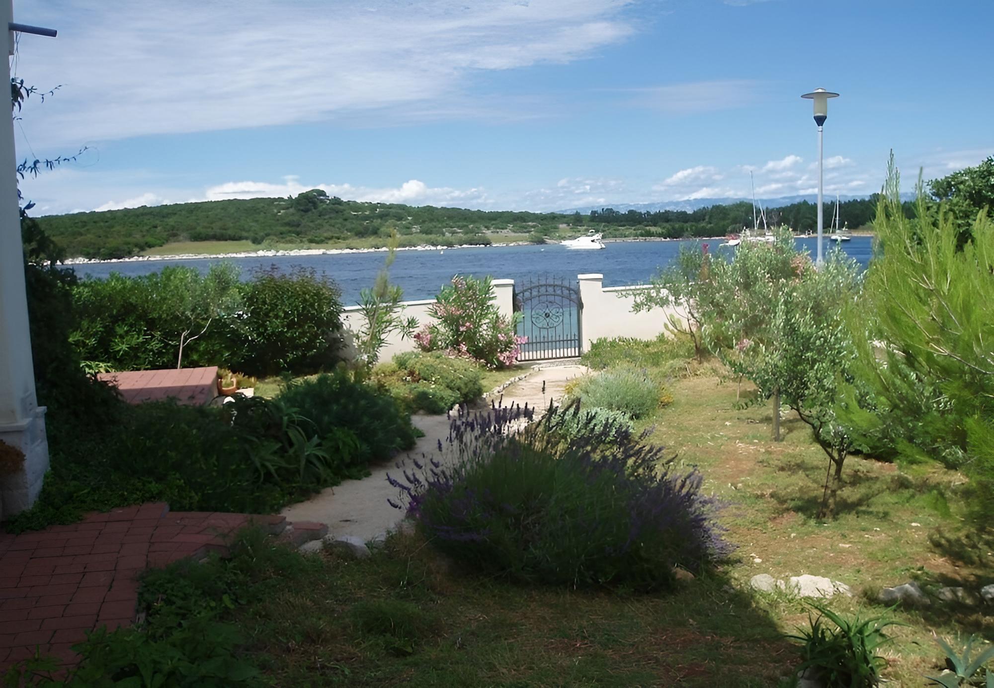 Azur - 10 m From sea - SA2