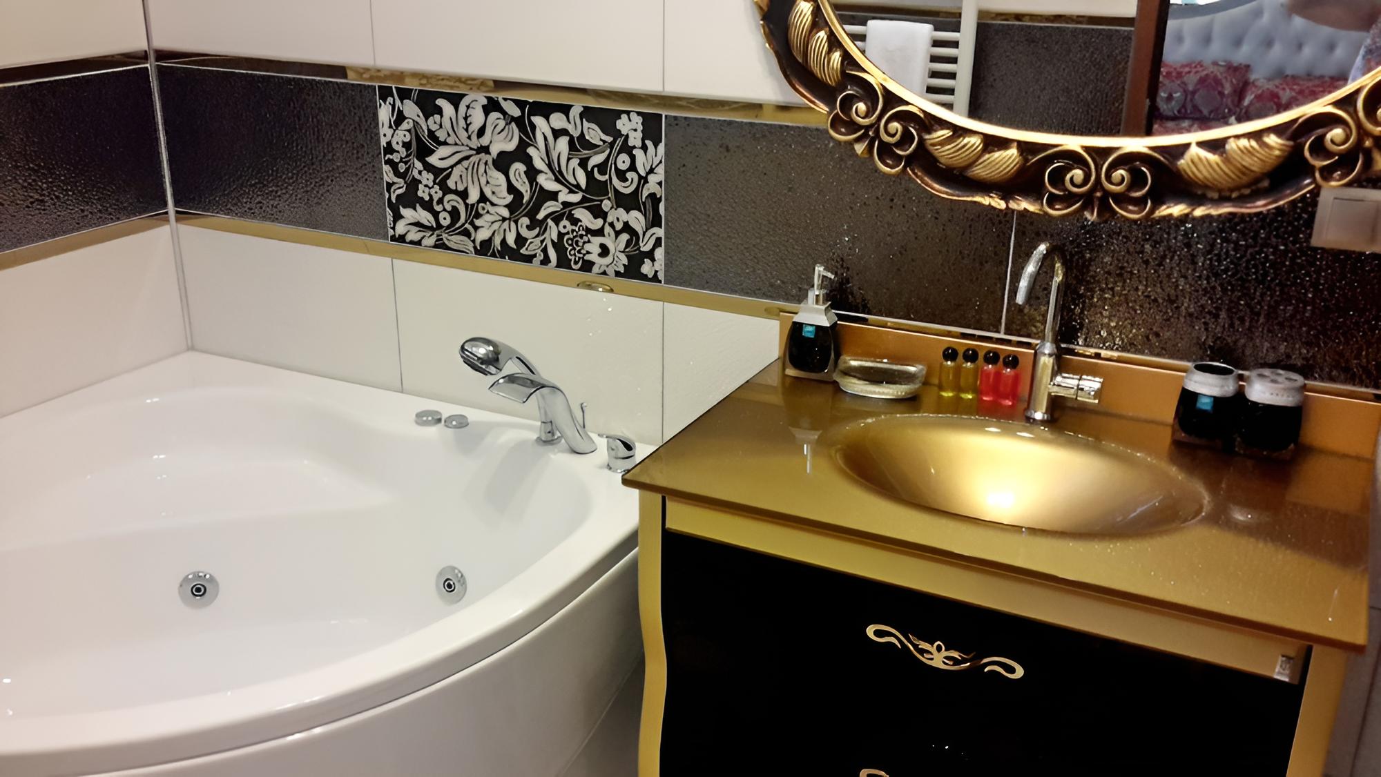 Dedeli Deluxe Hotel