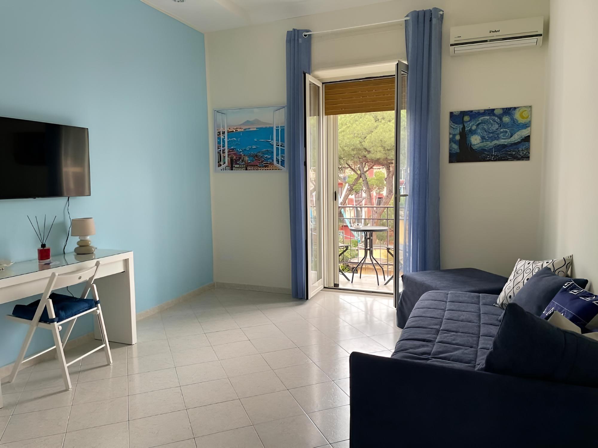 Delightful Homestay in Naples — Naples photo 3