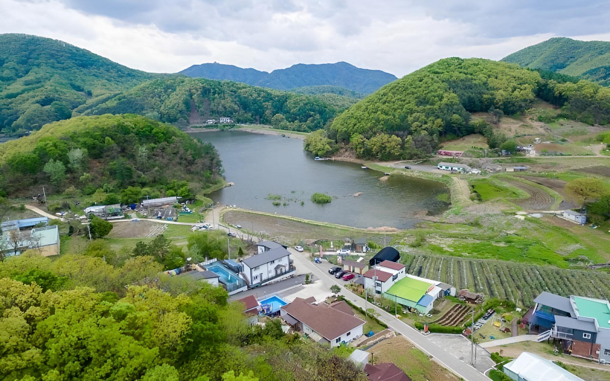 Paju Sandle Pension view 2