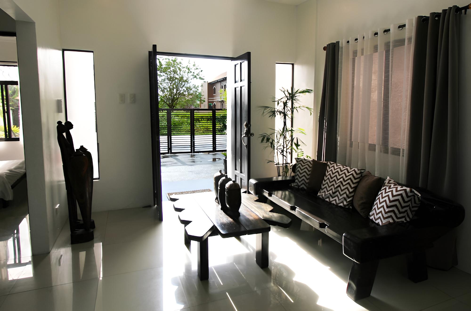 Tagaytay Summer House