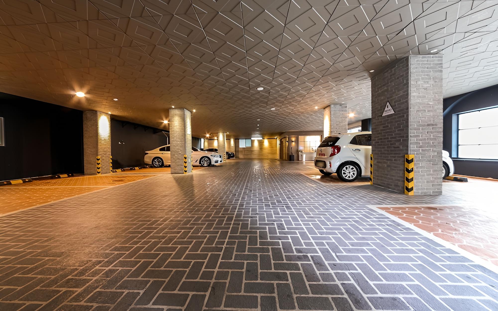 Jinju Brooks Hotel