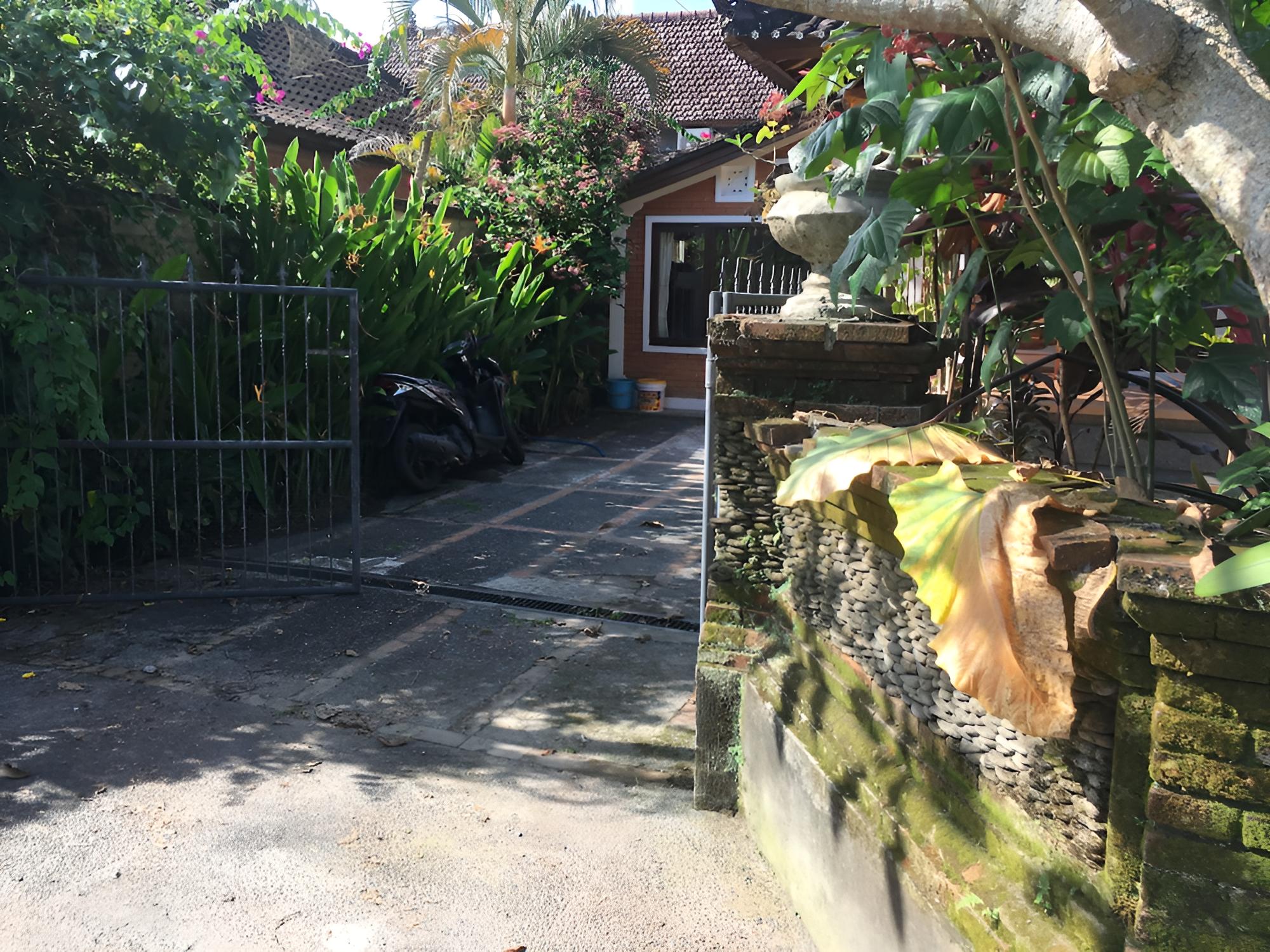 Ayung house