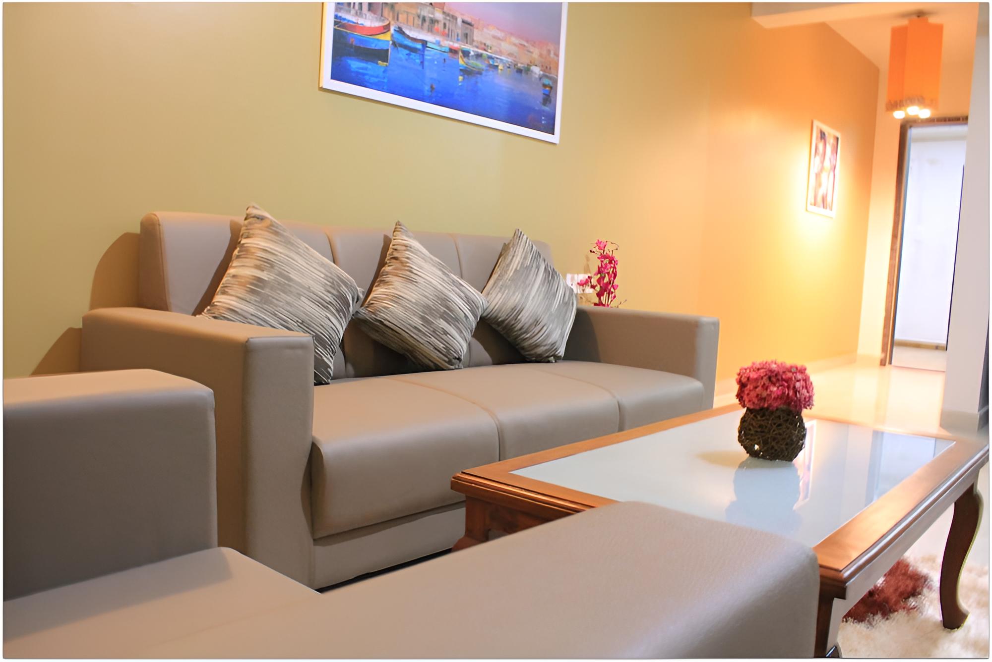 Bird Of Paradise- Hospitality view 2