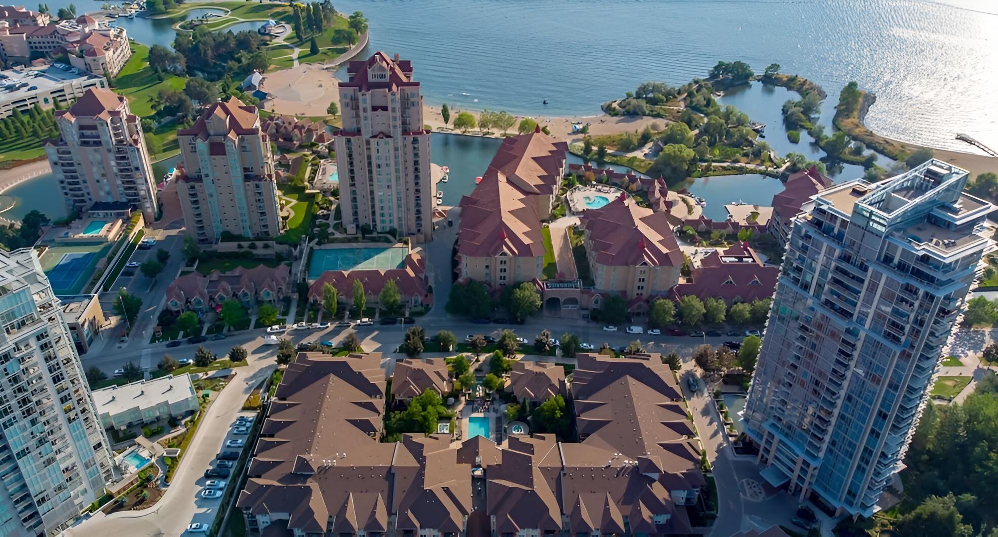 The Lake Life l Waterfront Downtown w Pool Gym