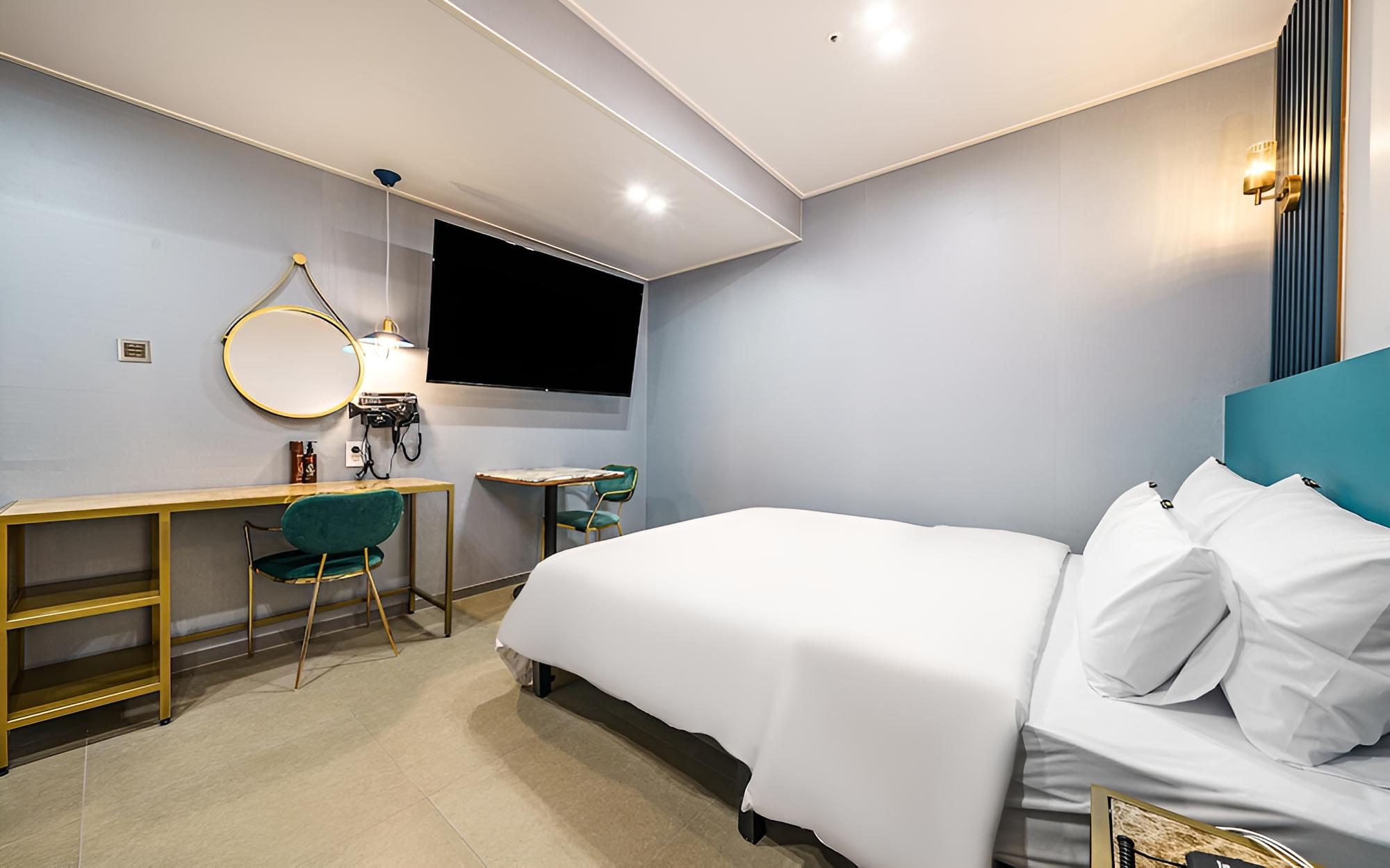 Ansan Grey Design view 2