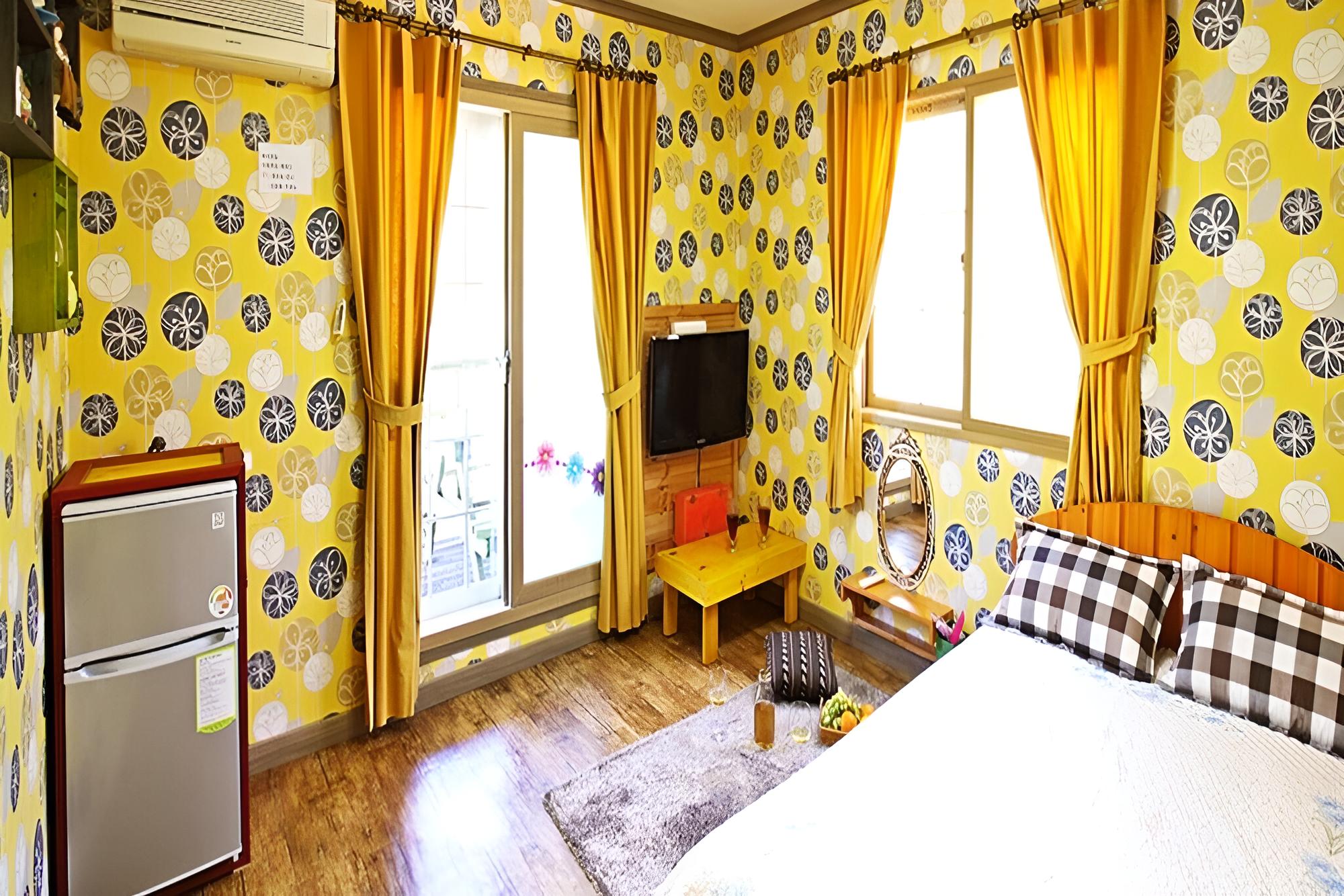 Cheongsong Hwangto Bungalow Pension