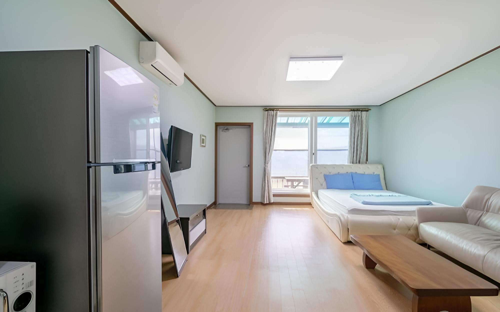 Taean The Morning Sea Pension