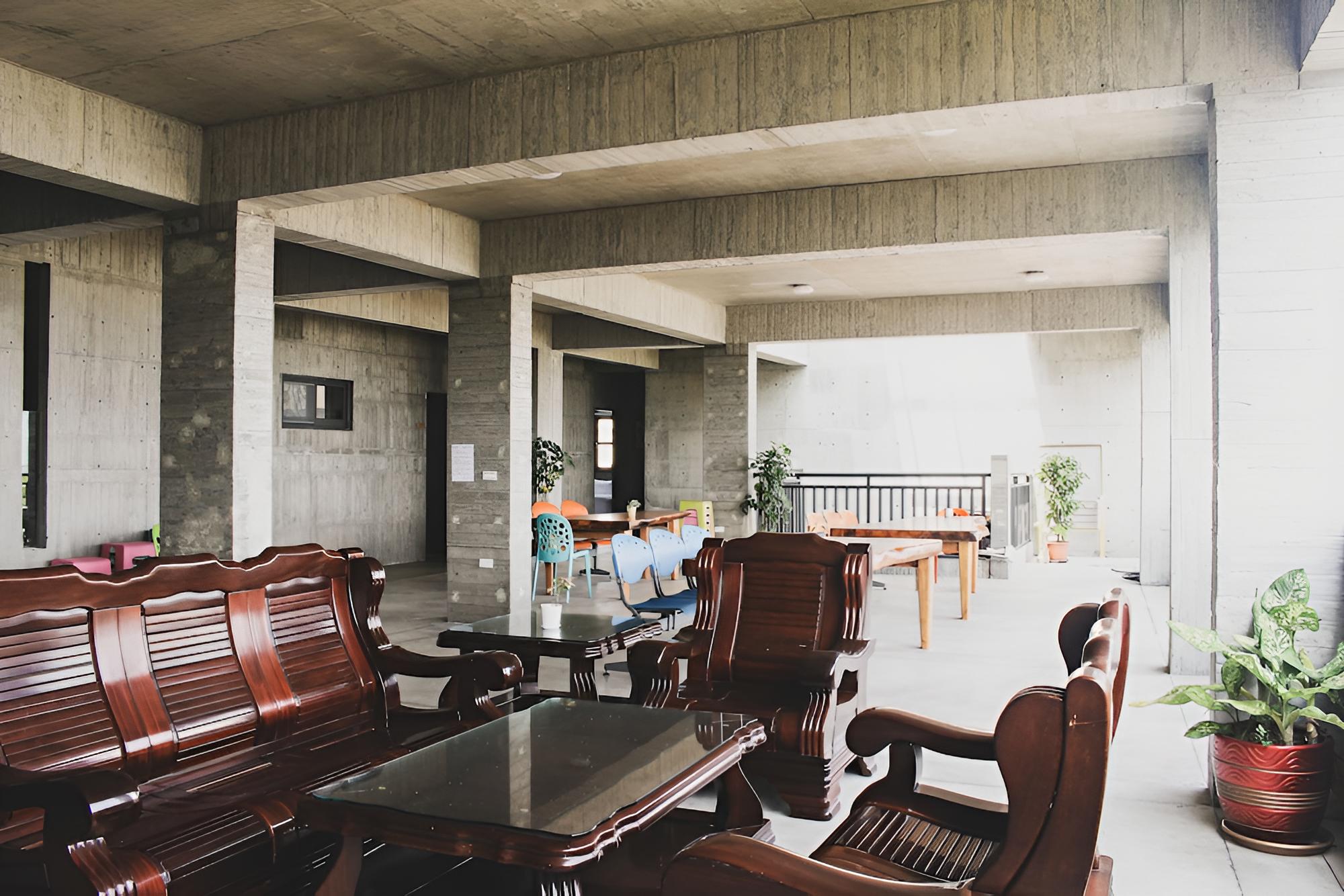 Isvara Hotel